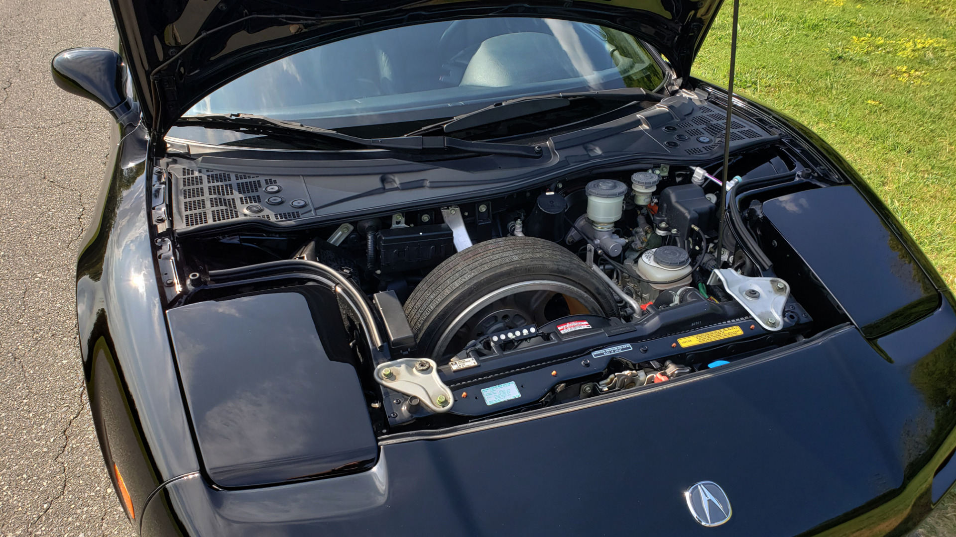 Used 1995 Acura NSX OPEN TOP / 5-SPD MAN / LOW MILES / SUPER CLEAN for sale Sold at Formula Imports in Charlotte NC 28227 33