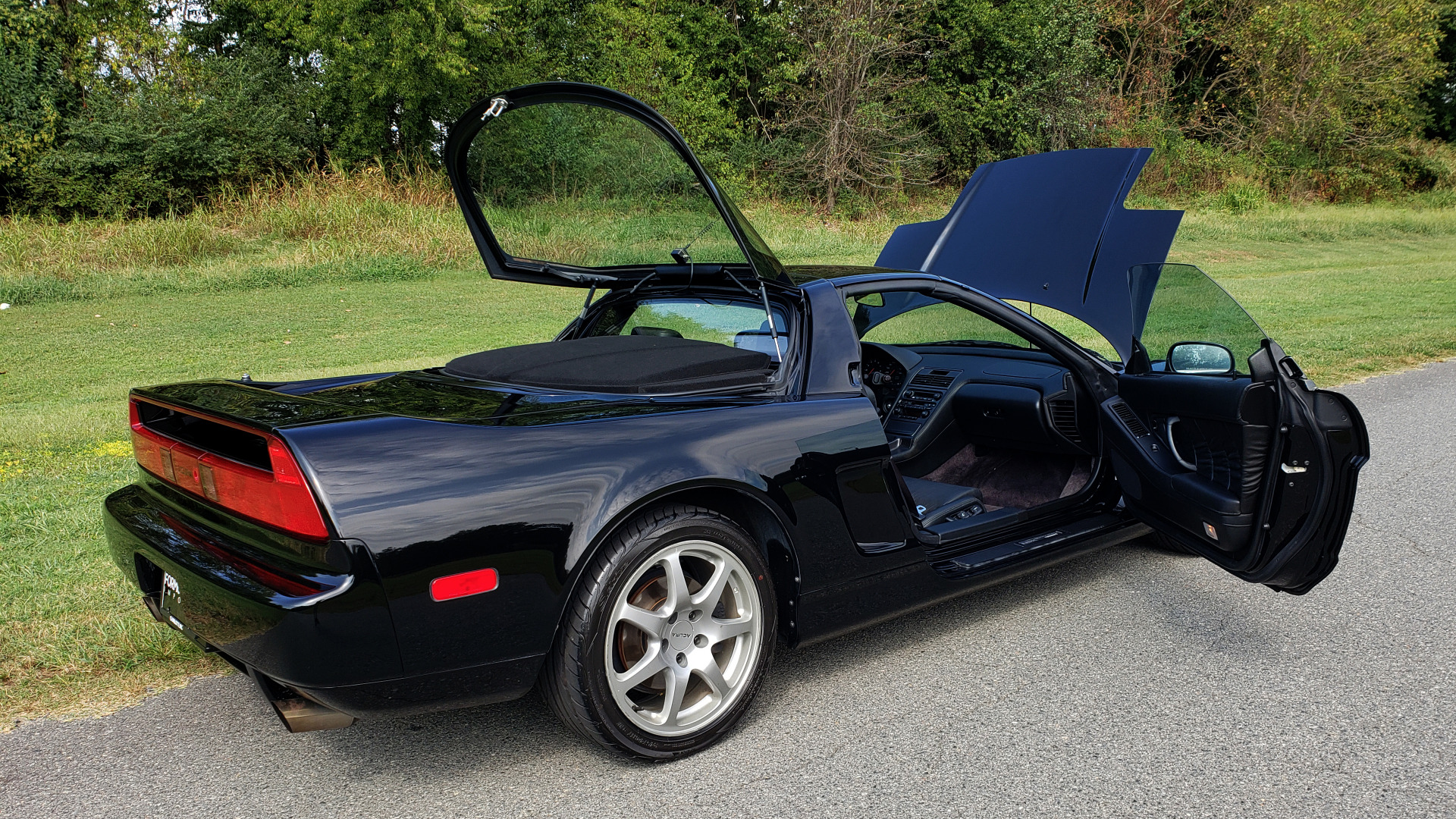 Used 1995 Acura NSX OPEN TOP / 5-SPD MAN / LOW MILES / SUPER CLEAN for sale Sold at Formula Imports in Charlotte NC 28227 38