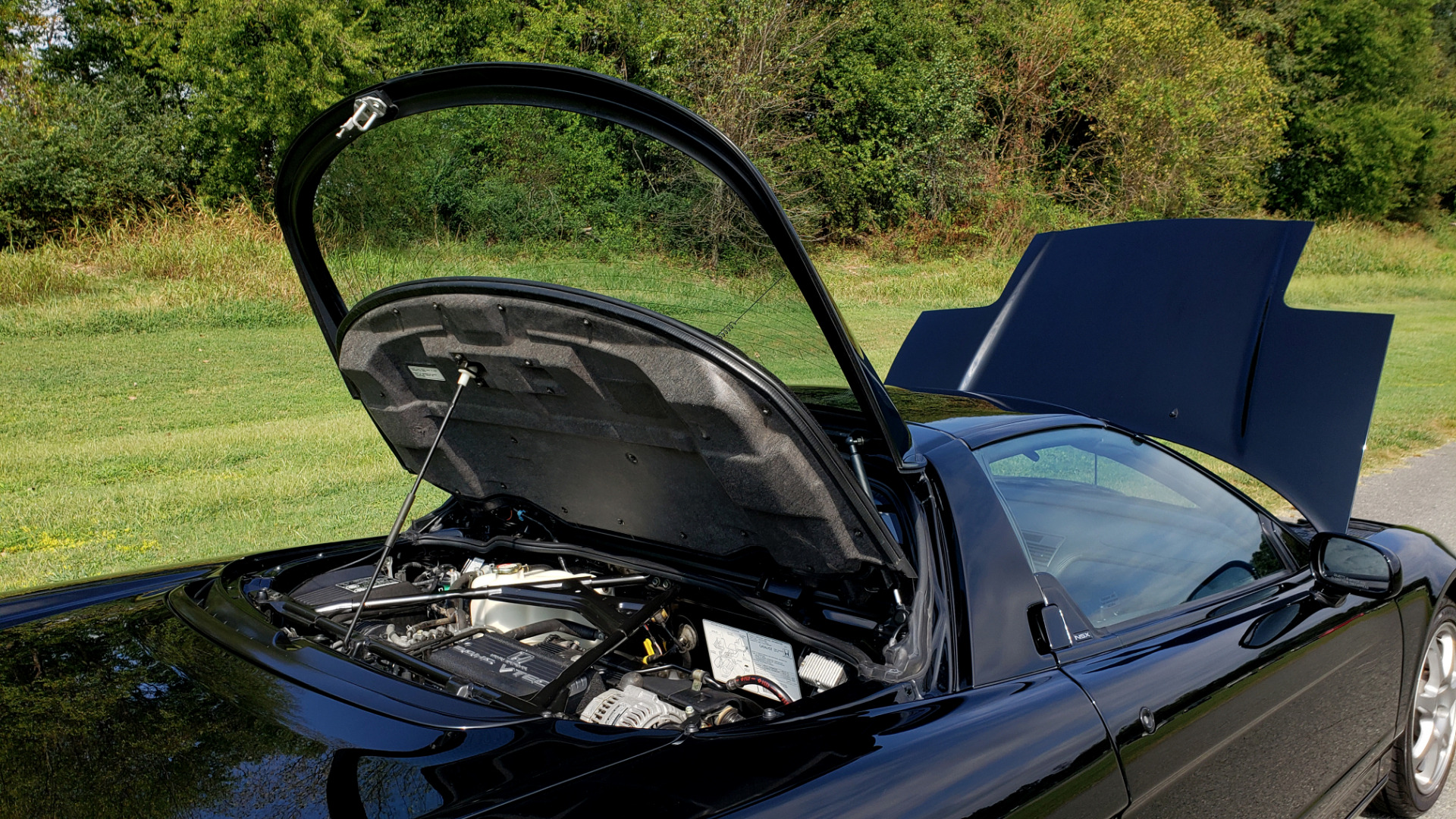 Used 1995 Acura NSX OPEN TOP / 5-SPD MAN / LOW MILES / SUPER CLEAN for sale Sold at Formula Imports in Charlotte NC 28227 44