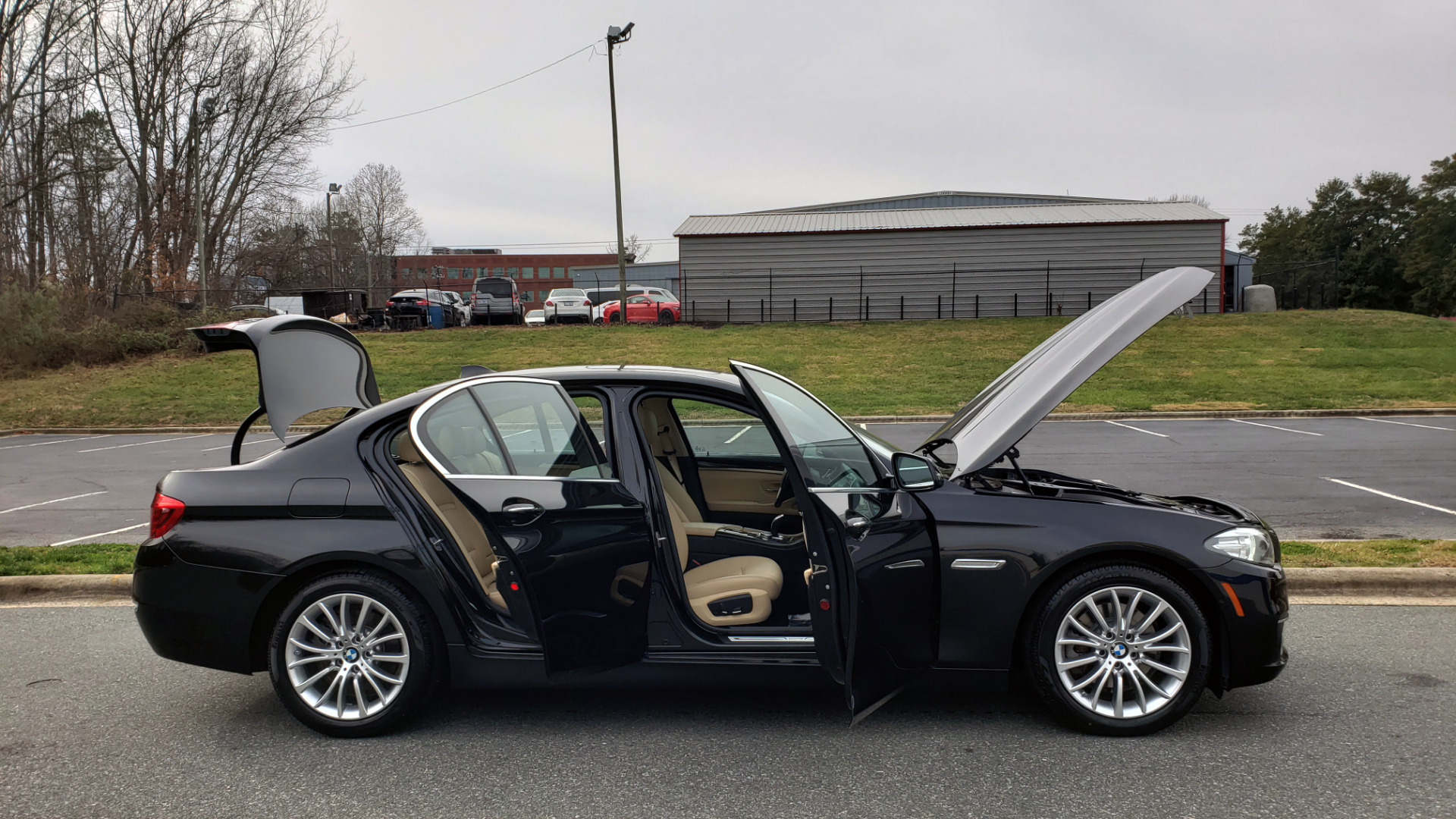 Used 2016 BMW 5 SERIES 528i XDRIVE / PREM PKG / DRVR ASST PLUS / LUXURY / COLD WTHR for sale Sold at Formula Imports in Charlotte NC 28227 14