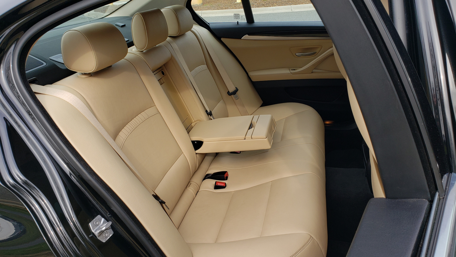 Used 2016 BMW 5 SERIES 528i XDRIVE / PREM PKG / DRVR ASST PLUS / LUXURY / COLD WTHR for sale Sold at Formula Imports in Charlotte NC 28227 74