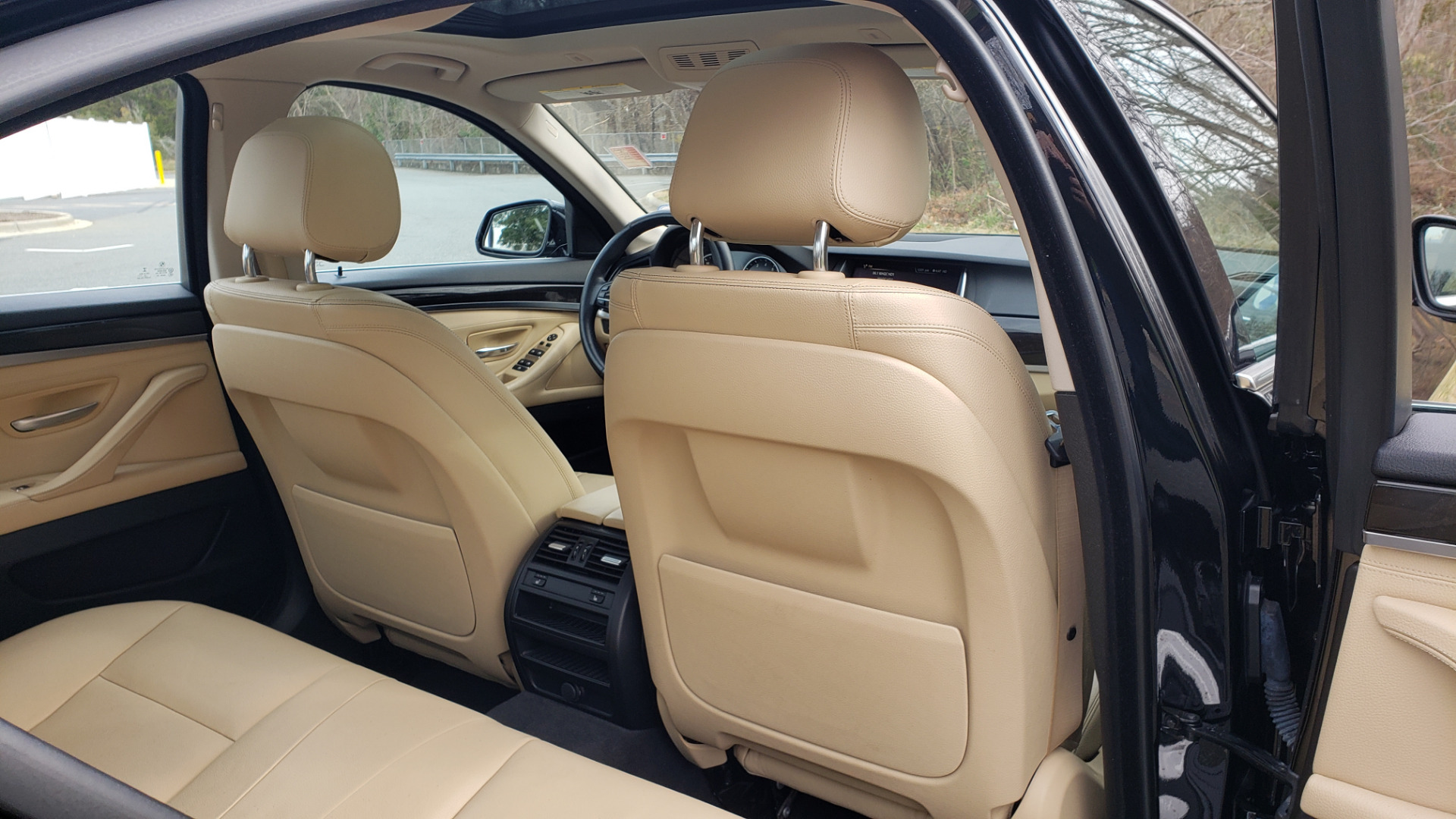 Used 2016 BMW 5 SERIES 528i XDRIVE / PREM PKG / DRVR ASST PLUS / LUXURY / COLD WTHR for sale Sold at Formula Imports in Charlotte NC 28227 77