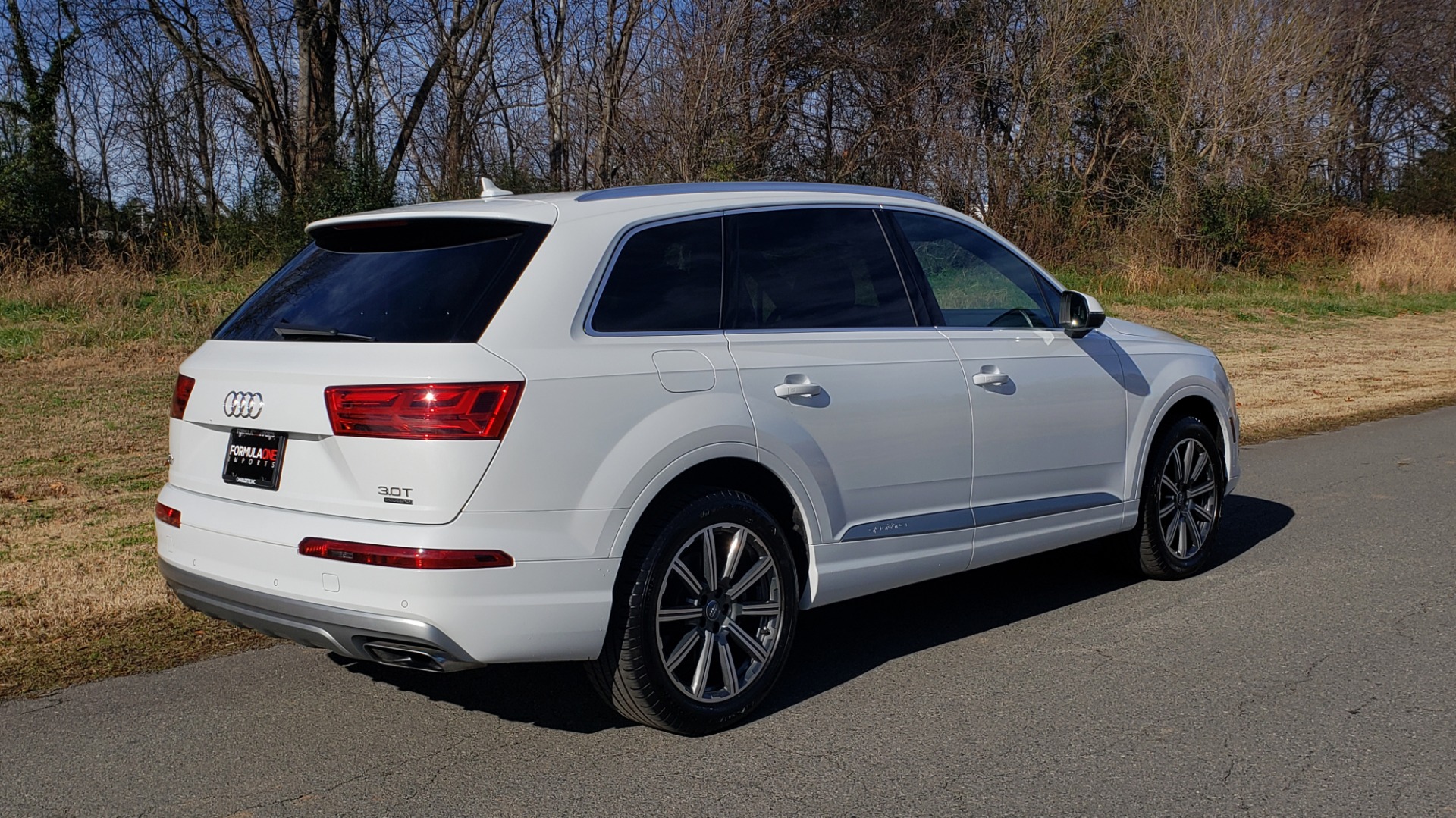 Used 2017 Audi Q7 PRESTIGE / DRVR ASST / CLD WTHR / TOW PKG / BOSE for sale Sold at Formula Imports in Charlotte NC 28227 13