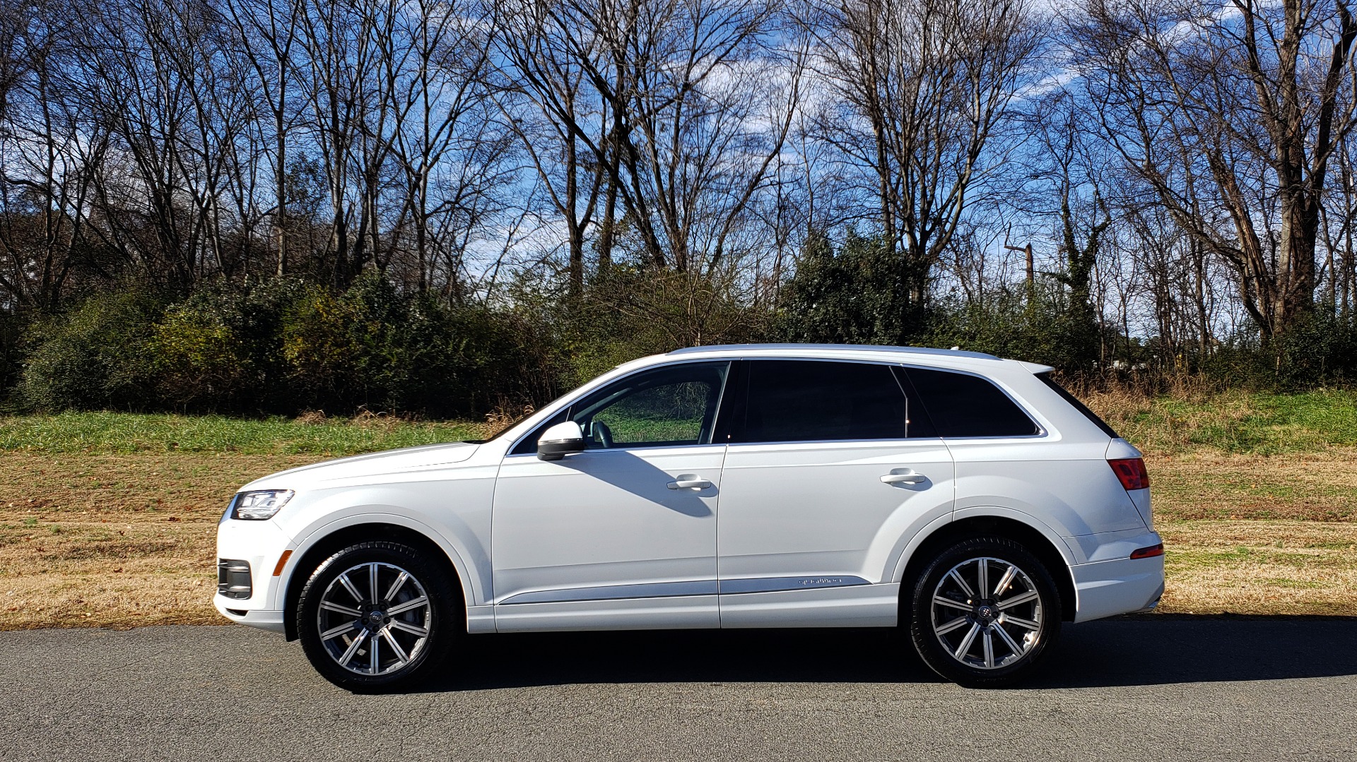 Used 2017 Audi Q7 PRESTIGE / DRVR ASST / CLD WTHR / TOW PKG / BOSE for sale Sold at Formula Imports in Charlotte NC 28227 2