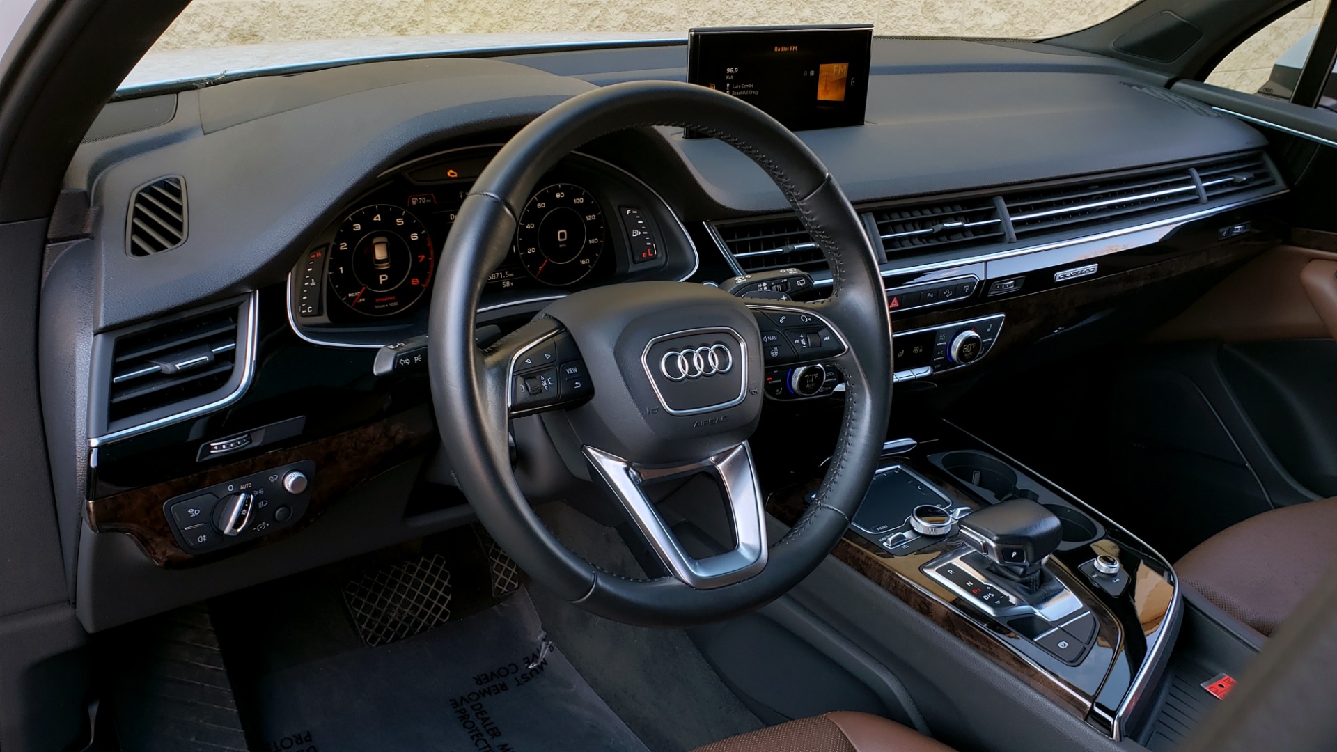 Used 2017 Audi Q7 PRESTIGE / DRVR ASST / CLD WTHR / TOW PKG / BOSE for sale Sold at Formula Imports in Charlotte NC 28227 34