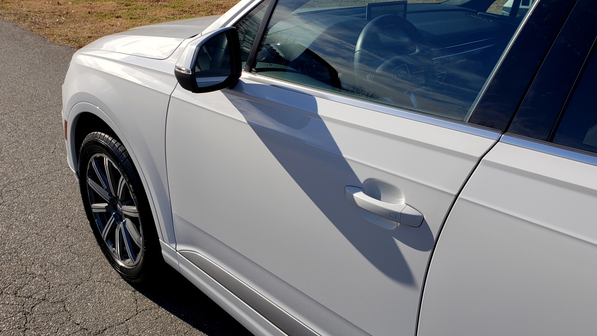 Used 2017 Audi Q7 PRESTIGE / DRVR ASST / CLD WTHR / TOW PKG / BOSE for sale Sold at Formula Imports in Charlotte NC 28227 4