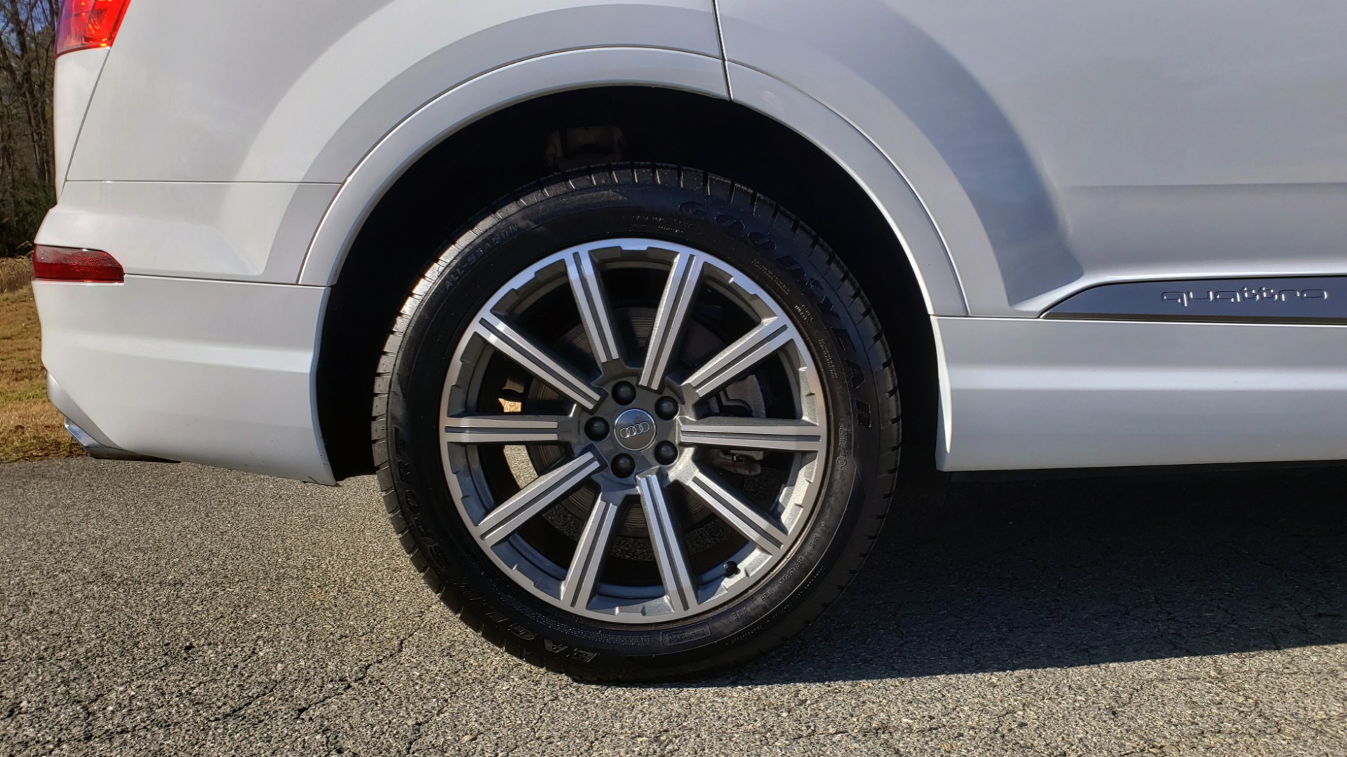 Used 2017 Audi Q7 PRESTIGE / DRVR ASST / CLD WTHR / TOW PKG / BOSE for sale Sold at Formula Imports in Charlotte NC 28227 75
