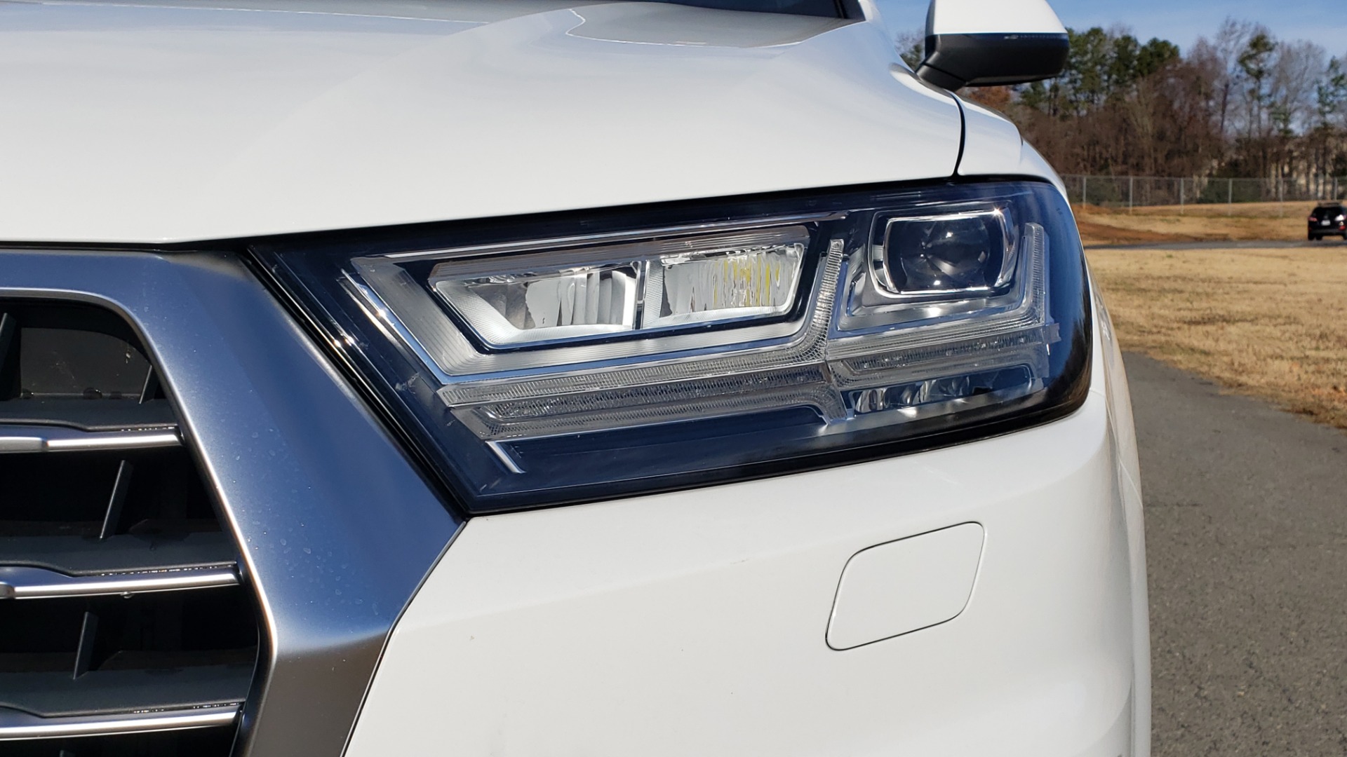 Used 2017 Audi Q7 PRESTIGE / DRVR ASST / CLD WTHR / TOW PKG / BOSE for sale Sold at Formula Imports in Charlotte NC 28227 9