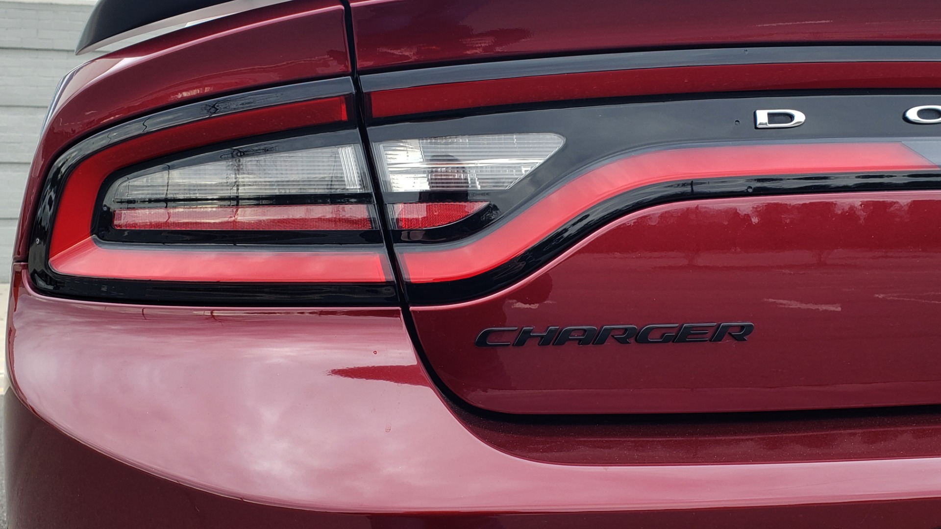 Used 2018 Dodge CHARGER R/T SCAT PACK / 6.4L 485HP / 8-SPD AUTO / HEATED / REARVIEW for sale Sold at Formula Imports in Charlotte NC 28227 32