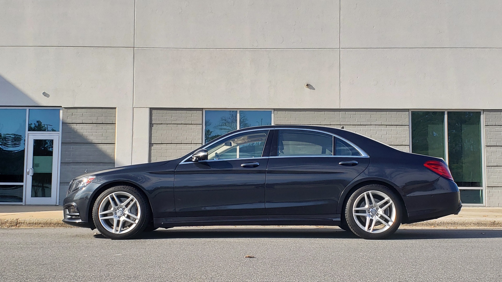 Used 2015 Mercedes-Benz S-CLASS S 550 PREMIUM / SPORT / WARMTH&COMFORT / DRVR ASST / SRND VIEW for sale Sold at Formula Imports in Charlotte NC 28227 2
