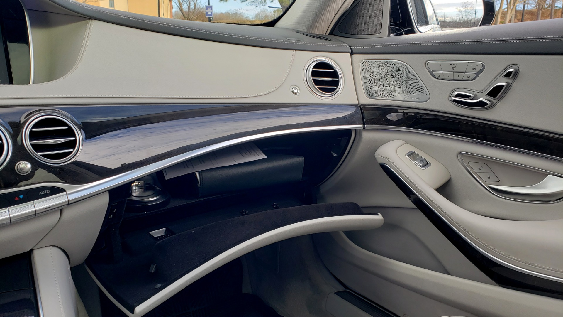 Used 2015 Mercedes-Benz S-CLASS S 550 PREMIUM / SPORT / WARMTH&COMFORT / DRVR ASST / SRND VIEW for sale Sold at Formula Imports in Charlotte NC 28227 57