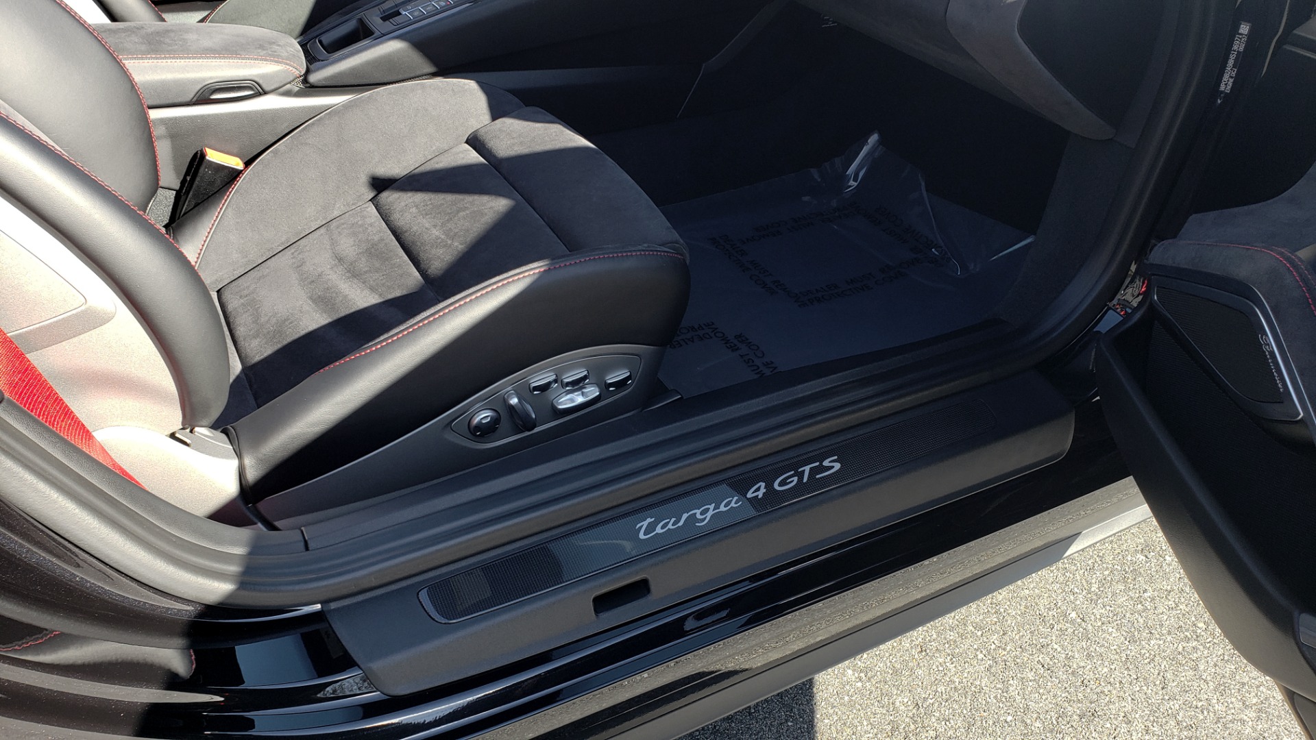 Used 2017 Porsche 911 TARGA 4 GTS / NAV / 7-SPD MANUAL / BURMESTER / REARVIEW for sale Sold at Formula Imports in Charlotte NC 28227 27