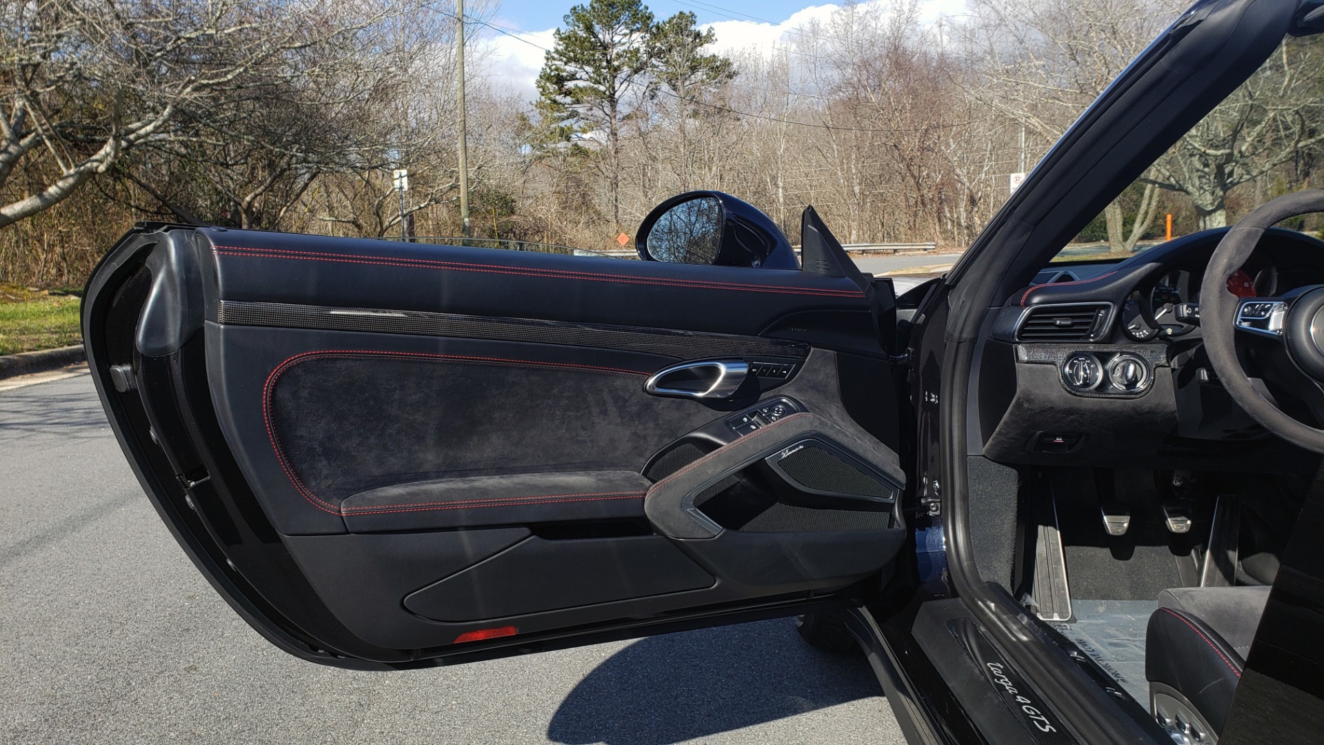 Used 2017 Porsche 911 TARGA 4 GTS / NAV / 7-SPD MANUAL / BURMESTER / REARVIEW for sale Sold at Formula Imports in Charlotte NC 28227 77