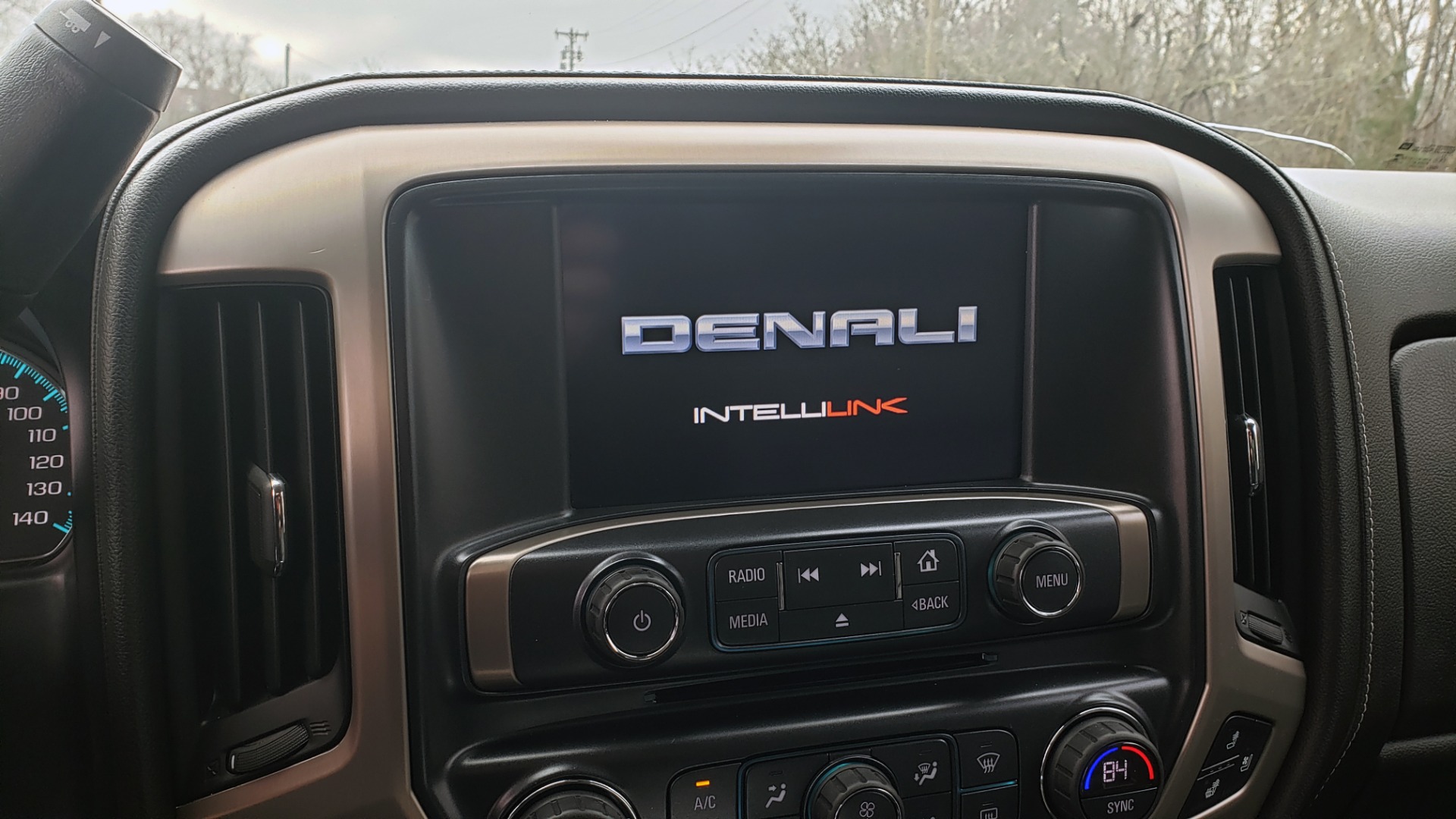Used 2018 GMC SIERRA 2500HD DENALI 4X4 CREWCAB / 6.6L DURAMAX PLUS / NAV / SUNROOF / REARVIEW for sale Sold at Formula Imports in Charlotte NC 28227 46