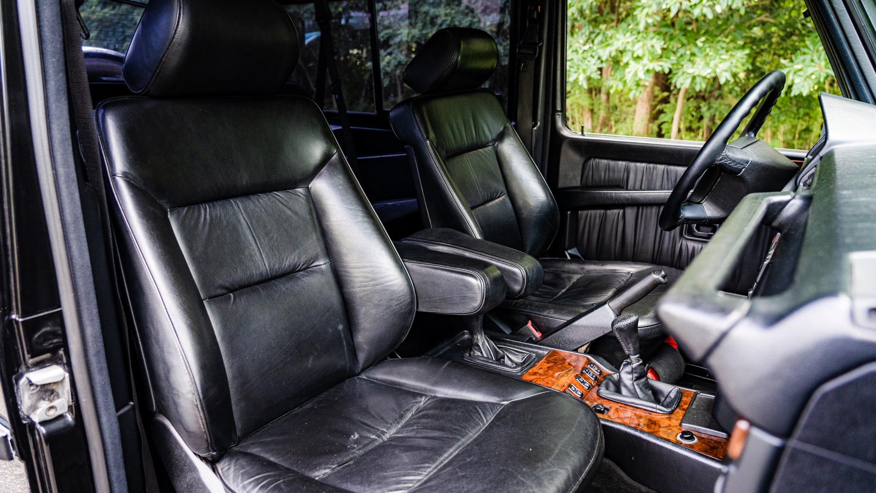 Used 1993 Mercedes-Benz 300GE 5-SPD MAN / 3.0L IN-LINE SIX 168HP / 4X4 / RARE - RUNS GREAT! for sale Sold at Formula Imports in Charlotte NC 28227 27
