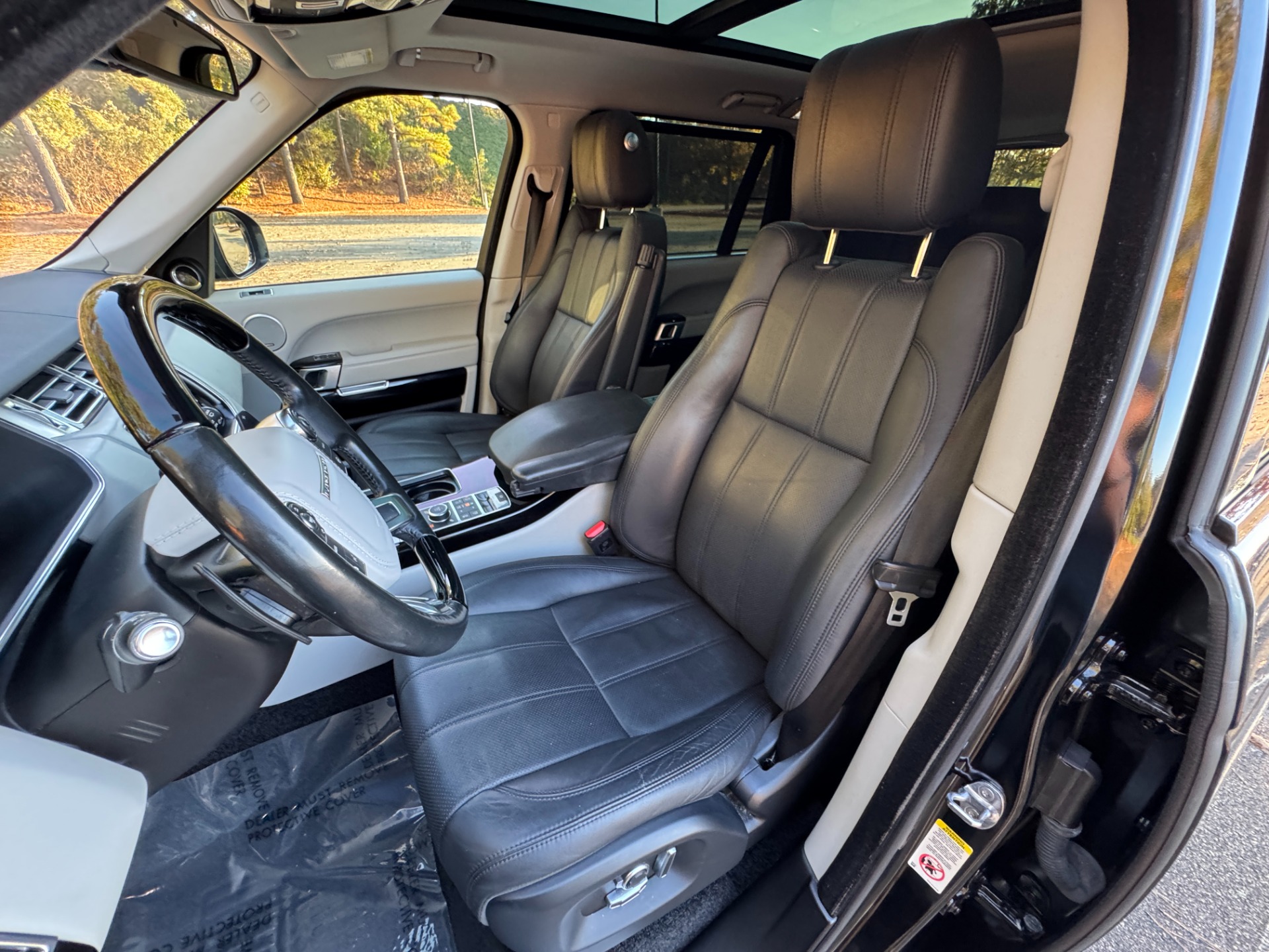 Used 2016 Land Rover RANGE ROVER SC V8 / LWB / NAV / PANO-ROOF / BURMESTER / REARVIEW for sale Sold at Formula Imports in Charlotte NC 28227 22