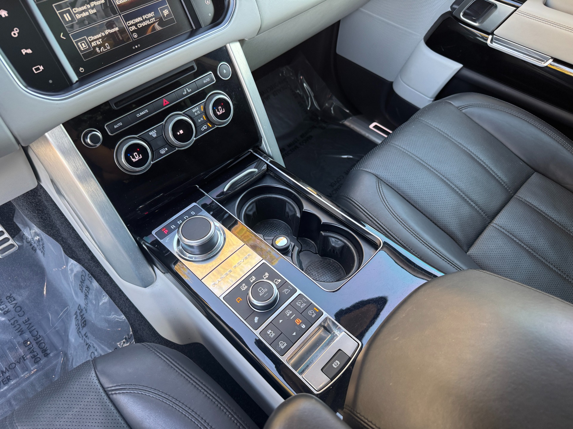 Used 2016 Land Rover RANGE ROVER SC V8 / LWB / NAV / PANO-ROOF / BURMESTER / REARVIEW for sale Sold at Formula Imports in Charlotte NC 28227 33