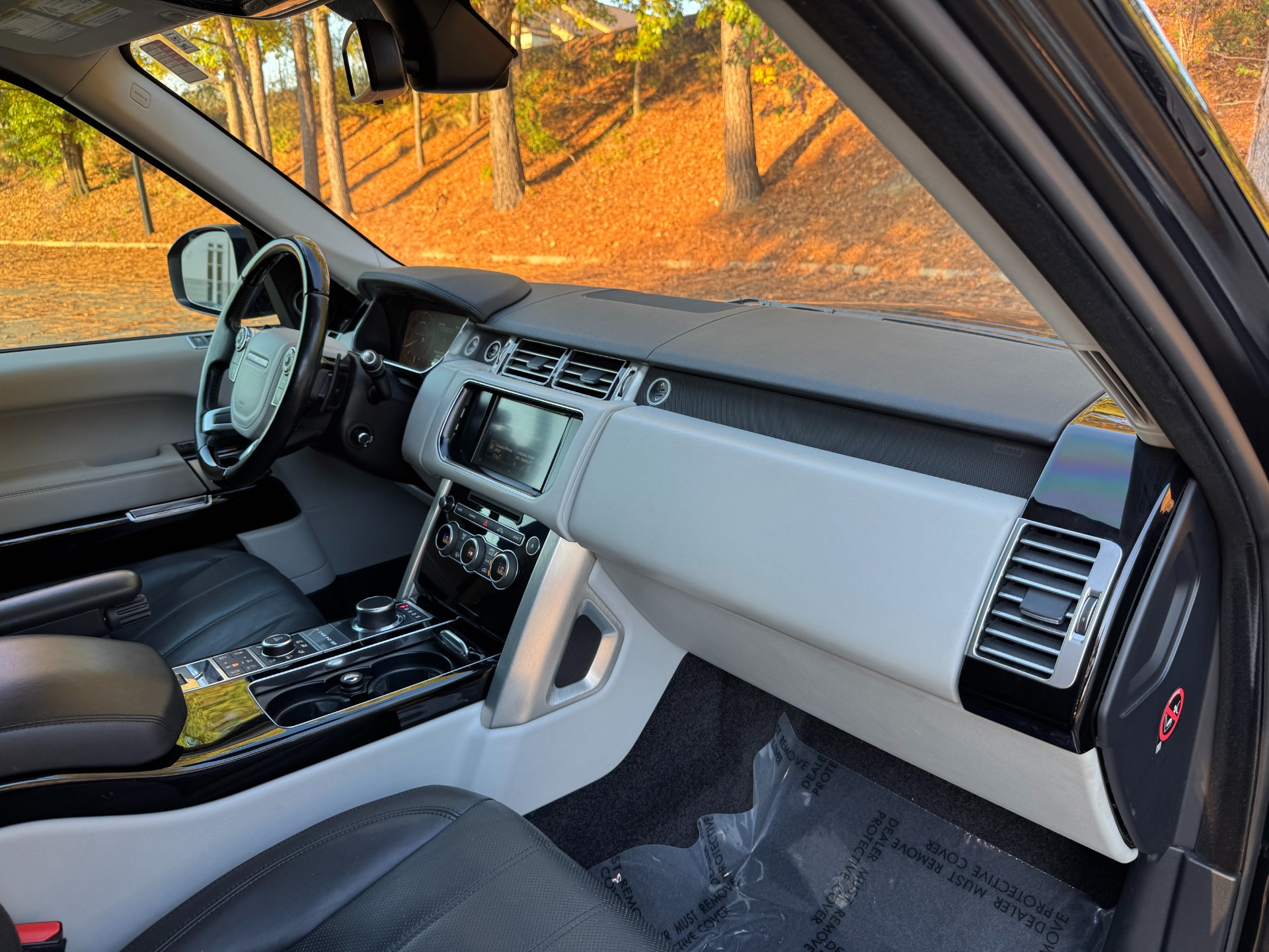 Used 2016 Land Rover RANGE ROVER SC V8 / LWB / NAV / PANO-ROOF / BURMESTER / REARVIEW for sale Sold at Formula Imports in Charlotte NC 28227 53
