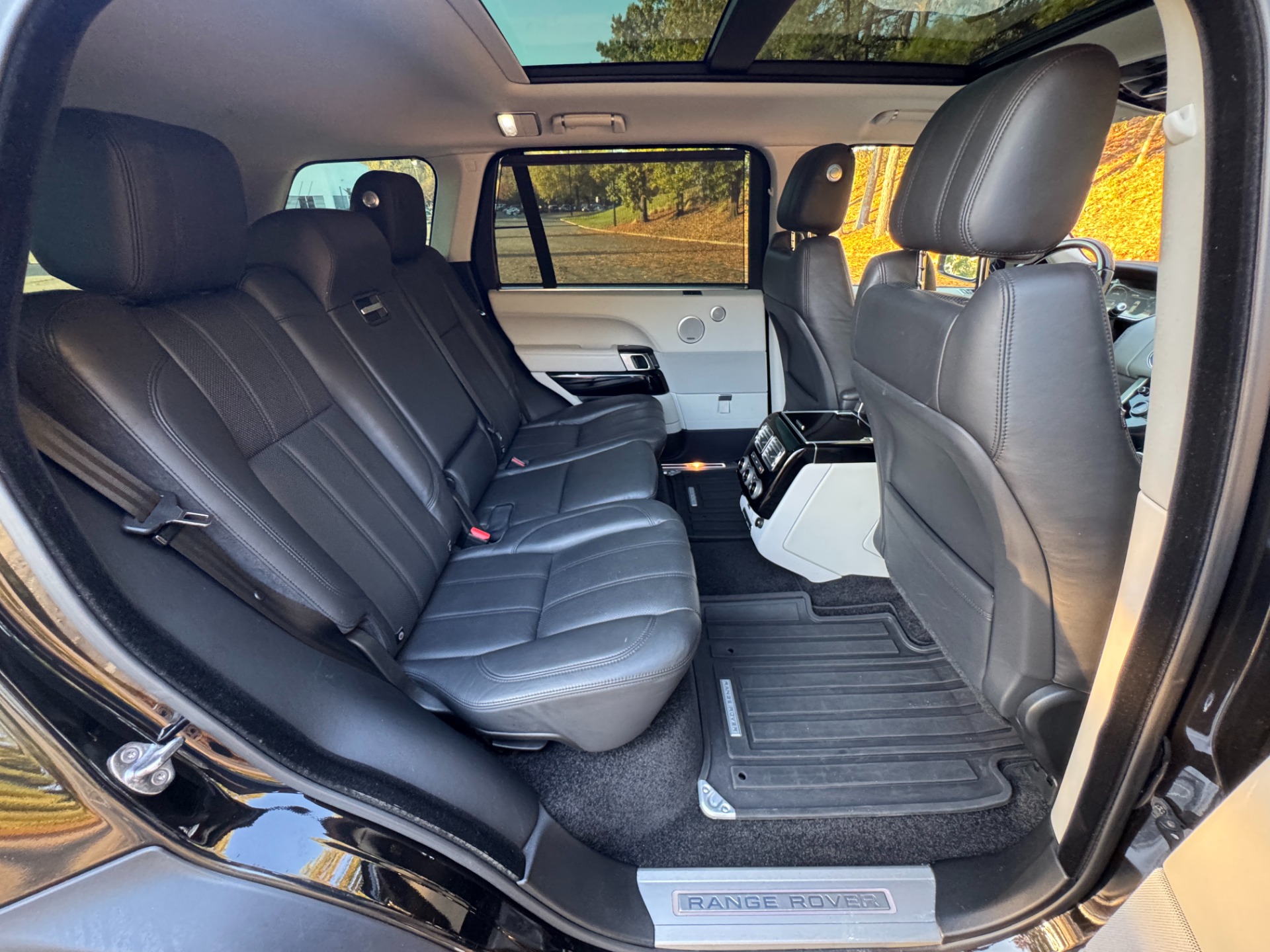 Used 2016 Land Rover Range Rover Supercharged LWB for sale Sold at Formula Imports in Charlotte NC 28227 55