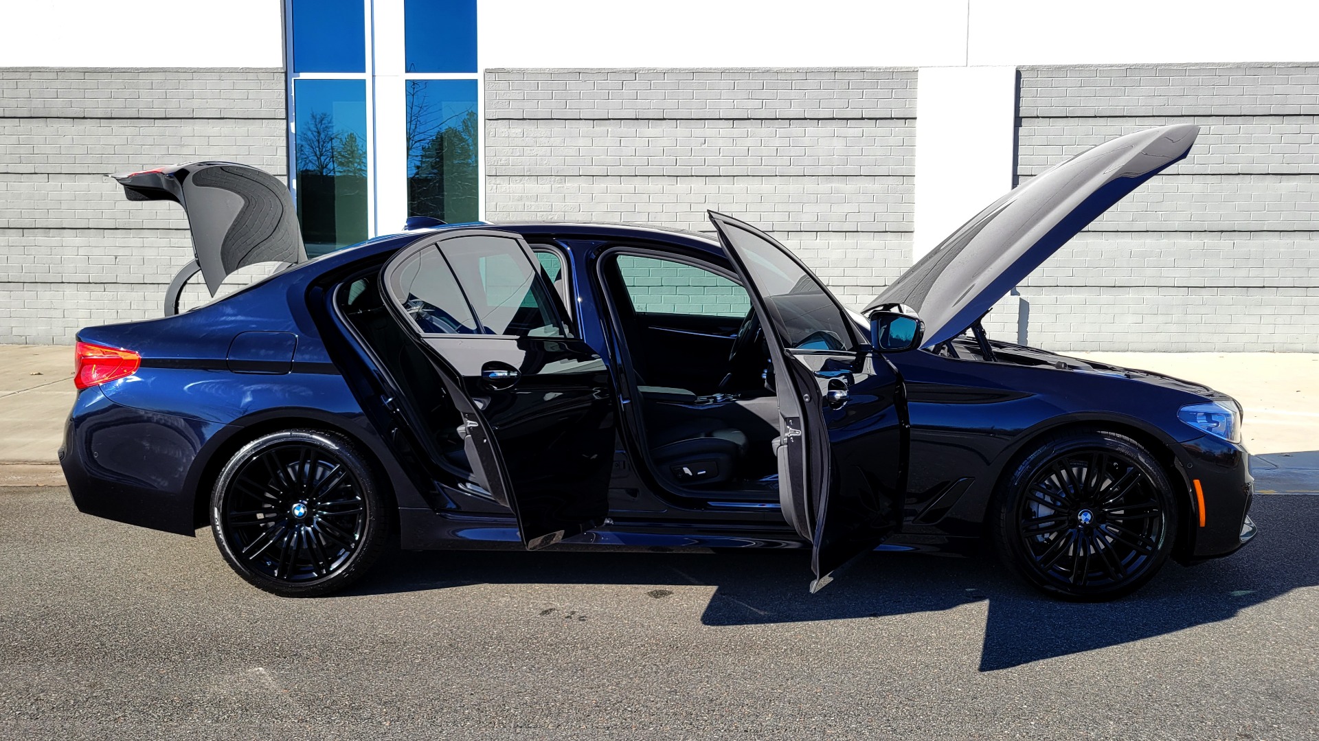 Used 2018 BMW 5 SERIES 540I XDRIVE 3.0L / M-SPORT / NAV / WIFI / SUNROOF / REARVIEW for sale Sold at Formula Imports in Charlotte NC 28227 12