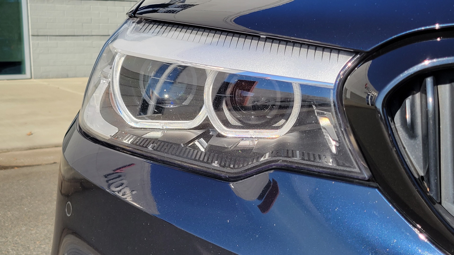 Used 2018 BMW 5 SERIES 540I XDRIVE / M-SPORT / NAV / WIFI / SUNROOF / REARVIEW for sale $36,773 at Formula Imports in Charlotte NC 28227 16
