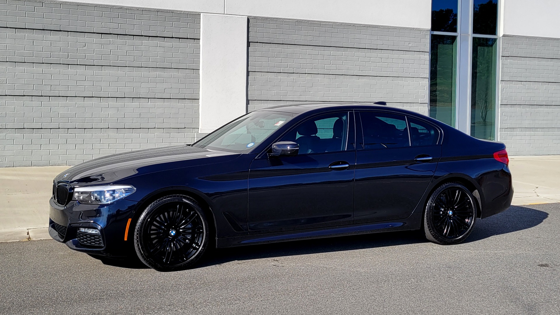 Used 2018 BMW 5 SERIES 540I XDRIVE 3.0L / M-SPORT / NAV / WIFI / SUNROOF / REARVIEW for sale Sold at Formula Imports in Charlotte NC 28227 4