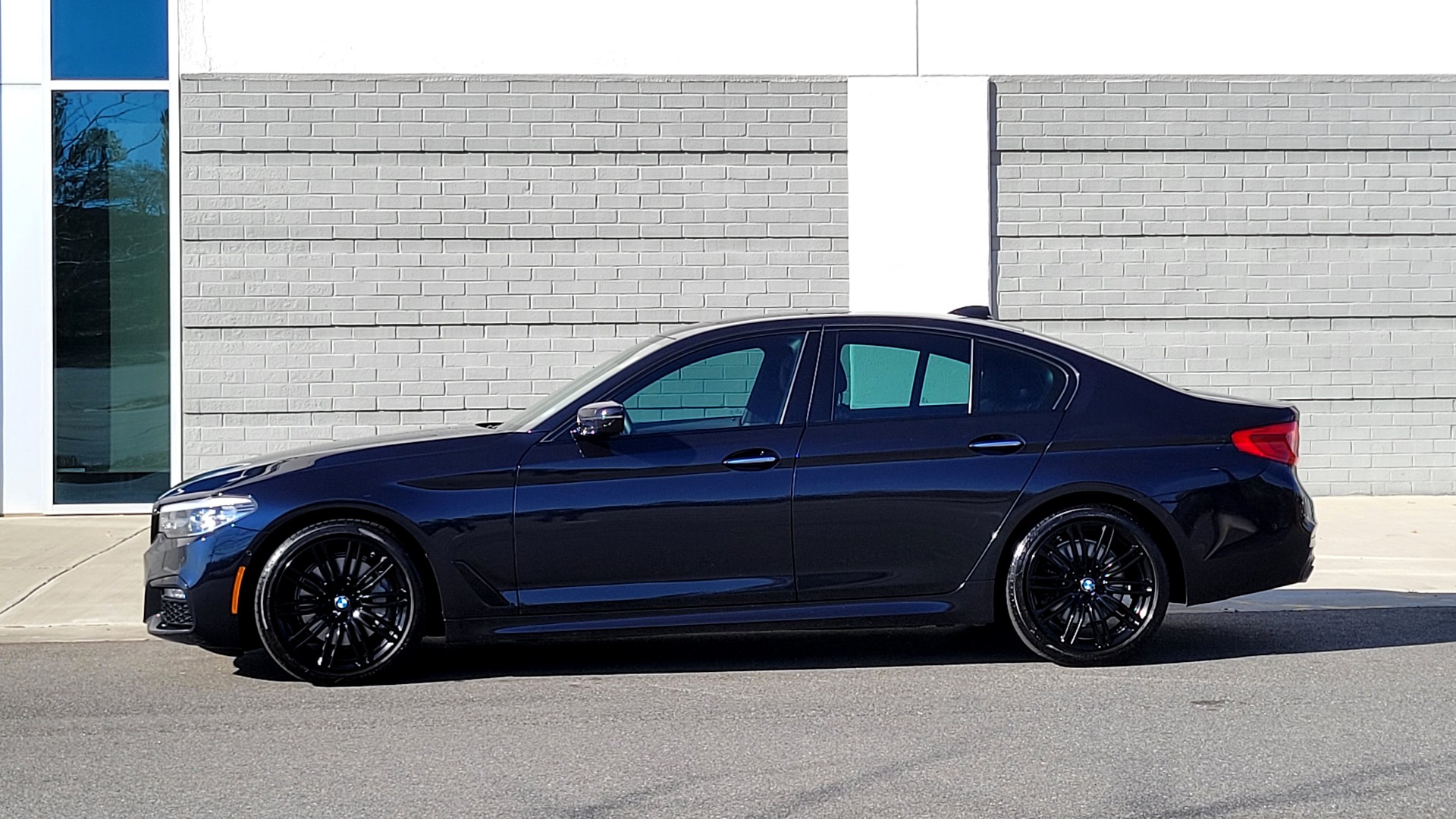 Used 2018 BMW 5 SERIES 540I XDRIVE 3.0L / M-SPORT / NAV / WIFI / SUNROOF / REARVIEW for sale Sold at Formula Imports in Charlotte NC 28227 5
