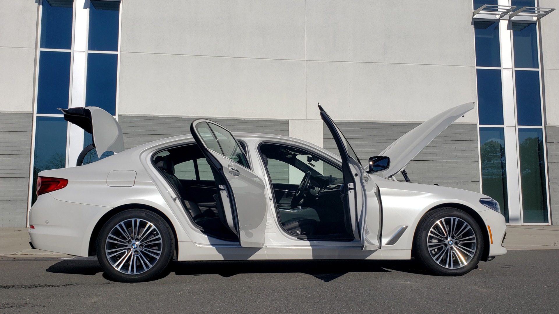 Used 2017 BMW 5 SERIES 540I XDRIVE PREMIUM / NAV / DRVR ASST / CLD WTHR / REARVIEW for sale Sold at Formula Imports in Charlotte NC 28227 10