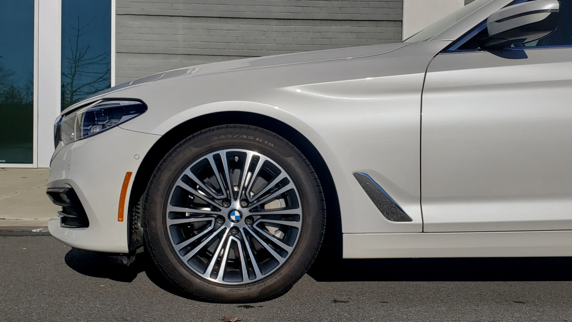 Used 2017 BMW 5 SERIES 540I XDRIVE PREMIUM / NAV / DRVR ASST / CLD WTHR / REARVIEW for sale Sold at Formula Imports in Charlotte NC 28227 78