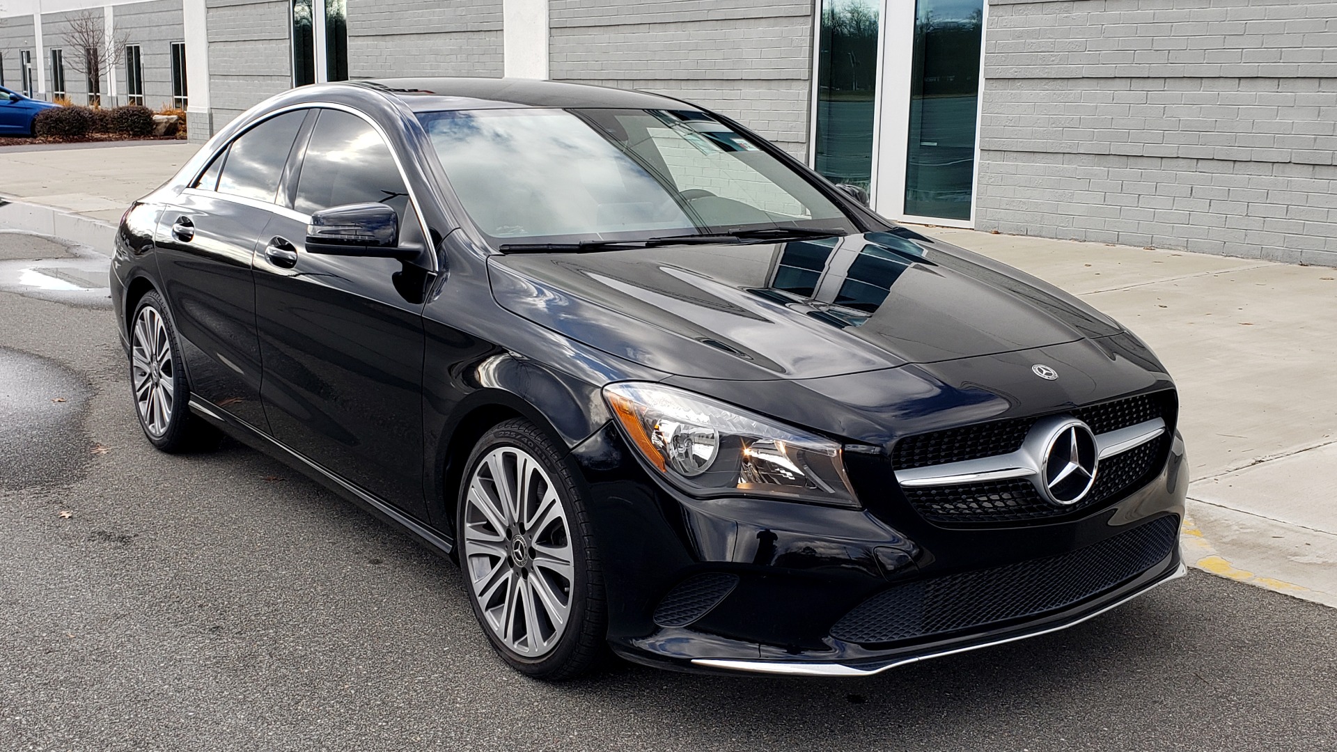 Used 2018 Mercedes-Benz CLA 250 / HEATED SEATS / BSA / APPLE CARPLAY / ANDROID AUTO / 18IN WHEEL for sale Sold at Formula Imports in Charlotte NC 28227 4