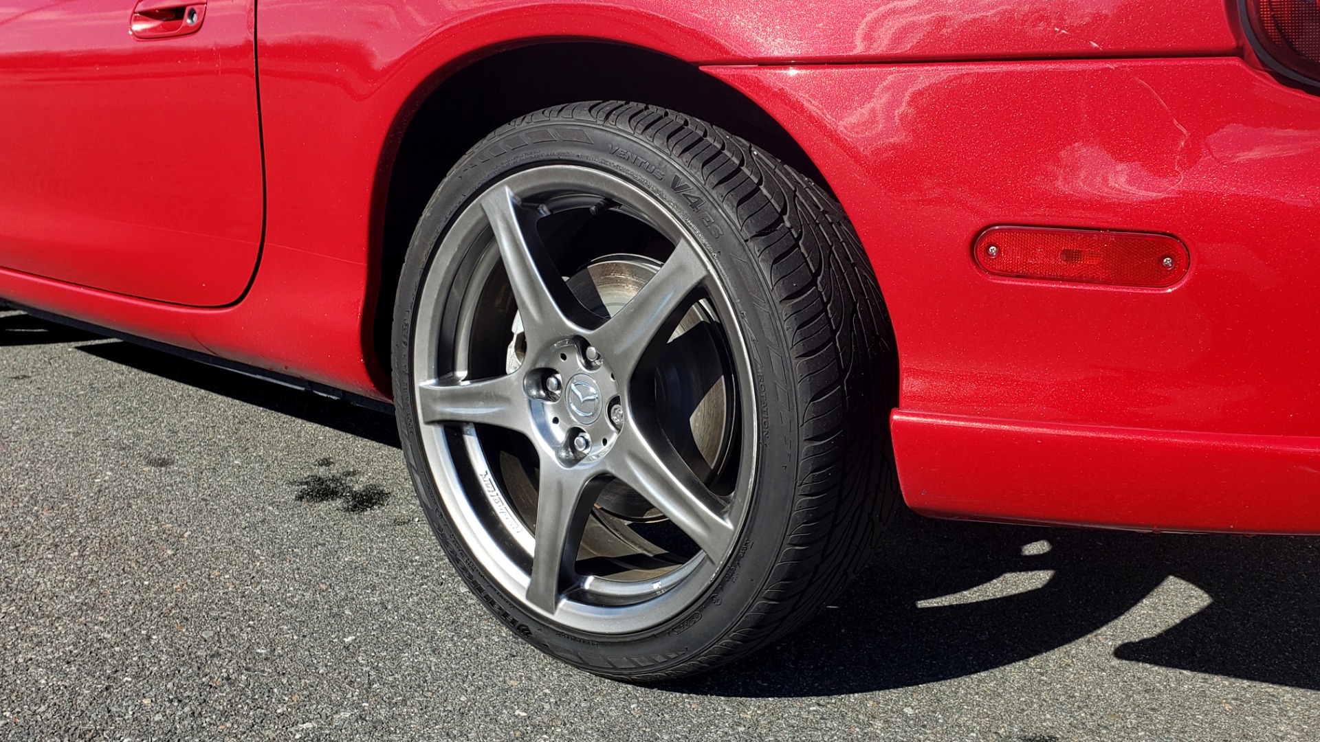 Used 2004 Mazda MX-5 MIATA 2DR CONVERTIBLE MAZDASPEED / GRAND TOURING PKG for sale Sold at Formula Imports in Charlotte NC 28227 17