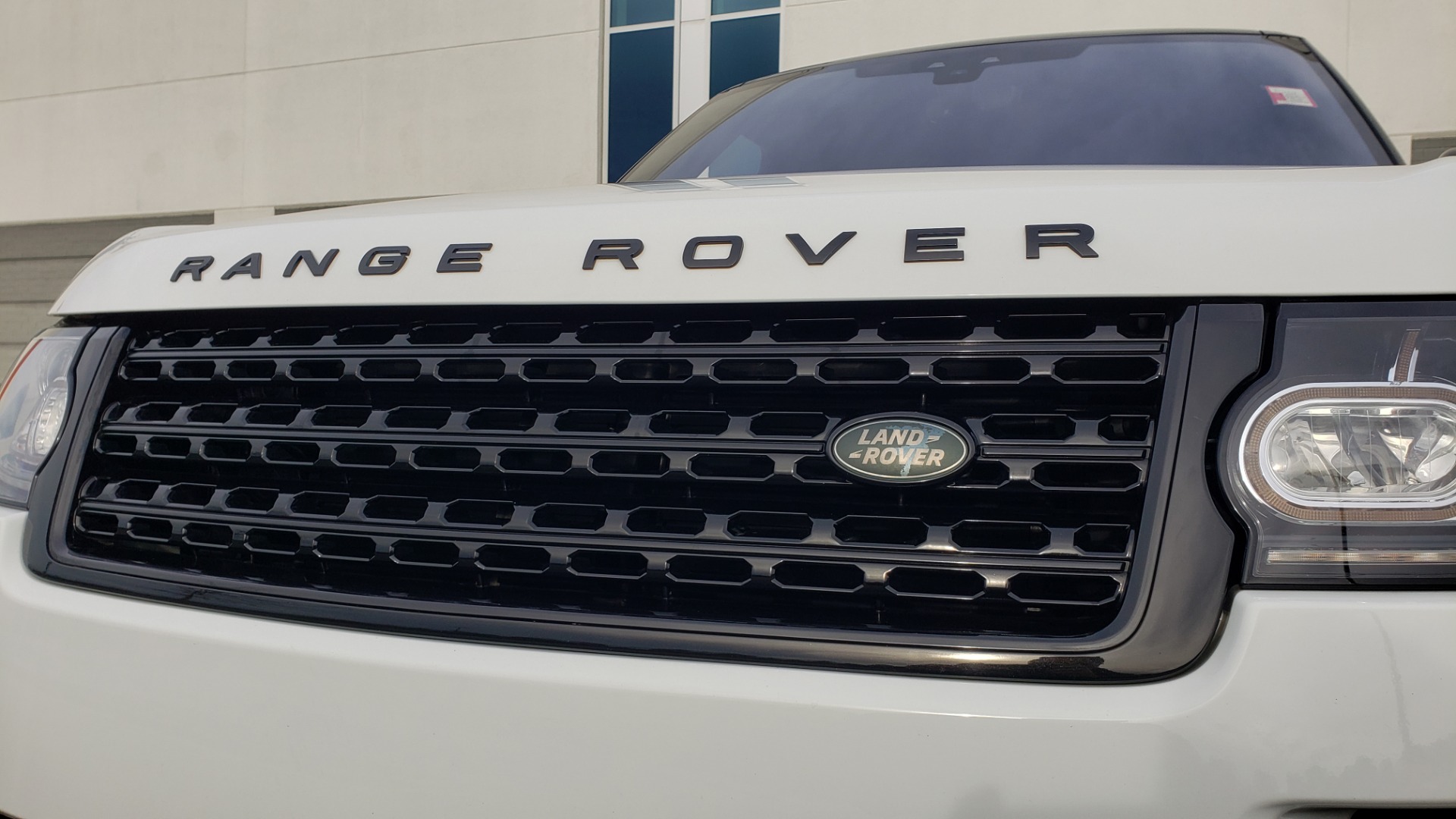 Used 2017 Land Rover RANGE ROVER HSE TD6 DIESEL / 4WD / NAV / MERIDIAN / PANO-ROOF / REARVIEW for sale Sold at Formula Imports in Charlotte NC 28227 23
