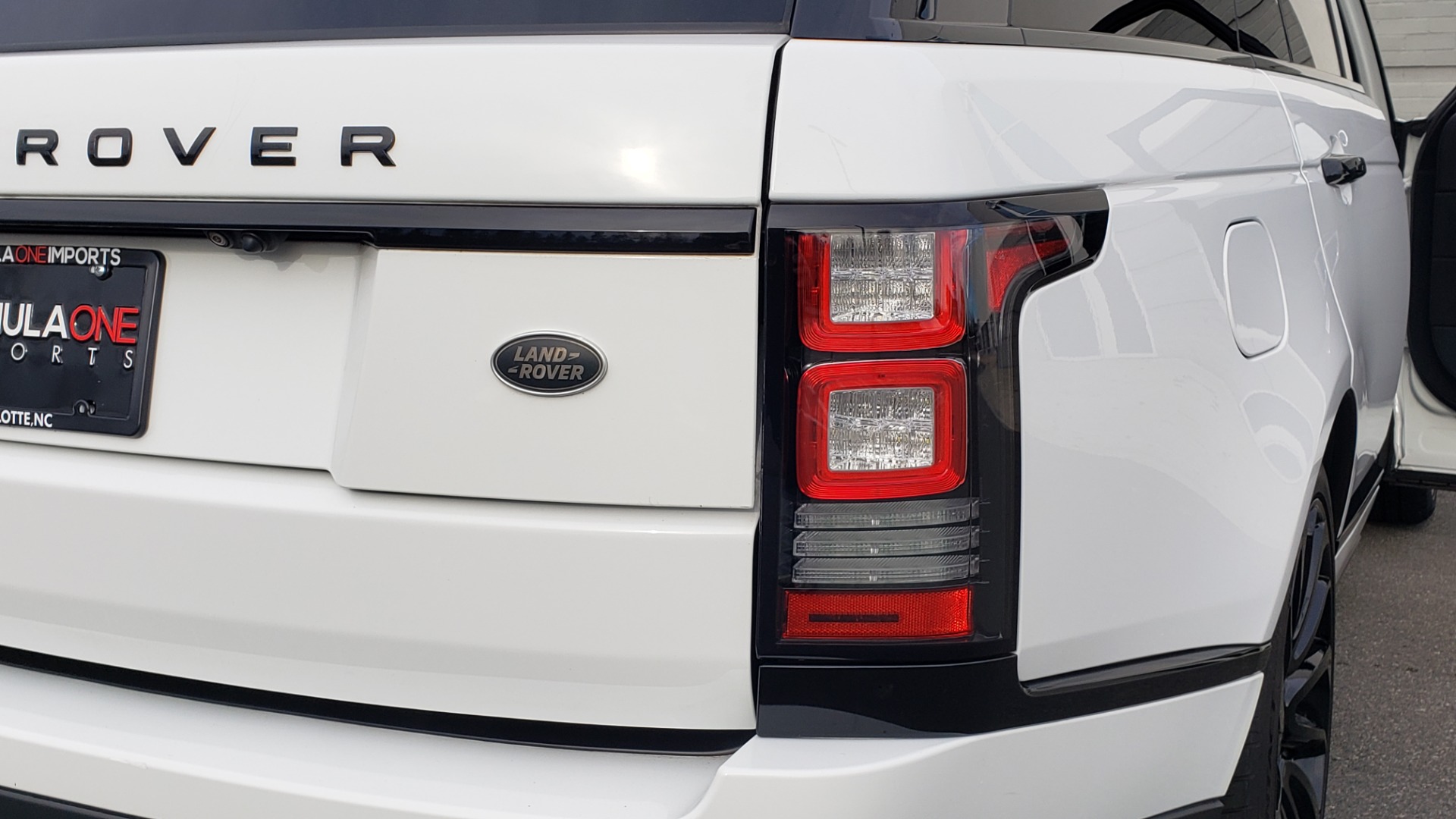 Used 2017 Land Rover RANGE ROVER HSE TD6 DIESEL / 4WD / NAV / MERIDIAN / PANO-ROOF / REARVIEW for sale Sold at Formula Imports in Charlotte NC 28227 28