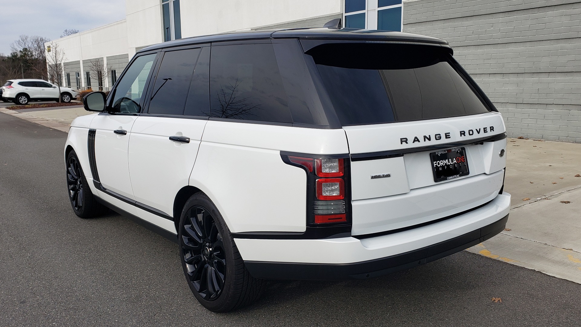 Used 2017 Land Rover RANGE ROVER HSE TD6 DIESEL / 4WD / NAV / MERIDIAN / PANO-ROOF / REARVIEW for sale Sold at Formula Imports in Charlotte NC 28227 3