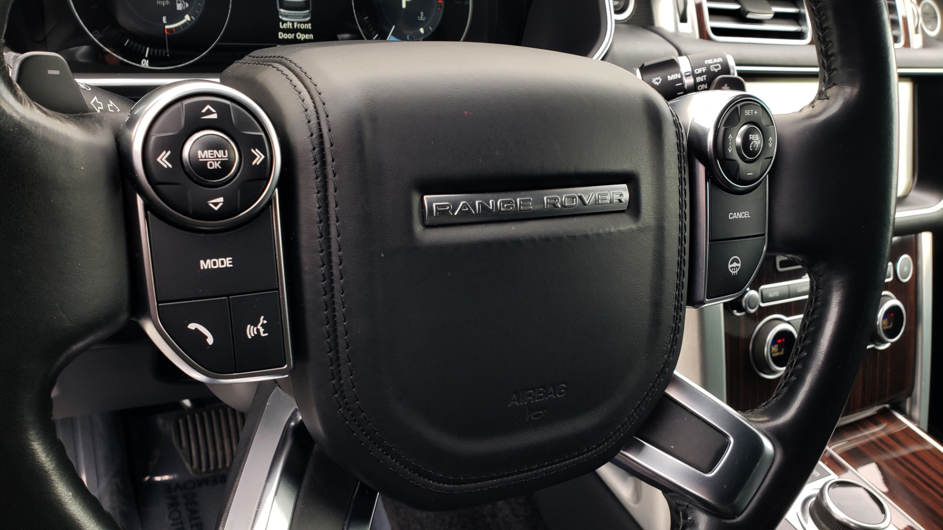 Used 2017 Land Rover RANGE ROVER HSE TD6 DIESEL / 4WD / NAV / MERIDIAN / PANO-ROOF / REARVIEW for sale Sold at Formula Imports in Charlotte NC 28227 42