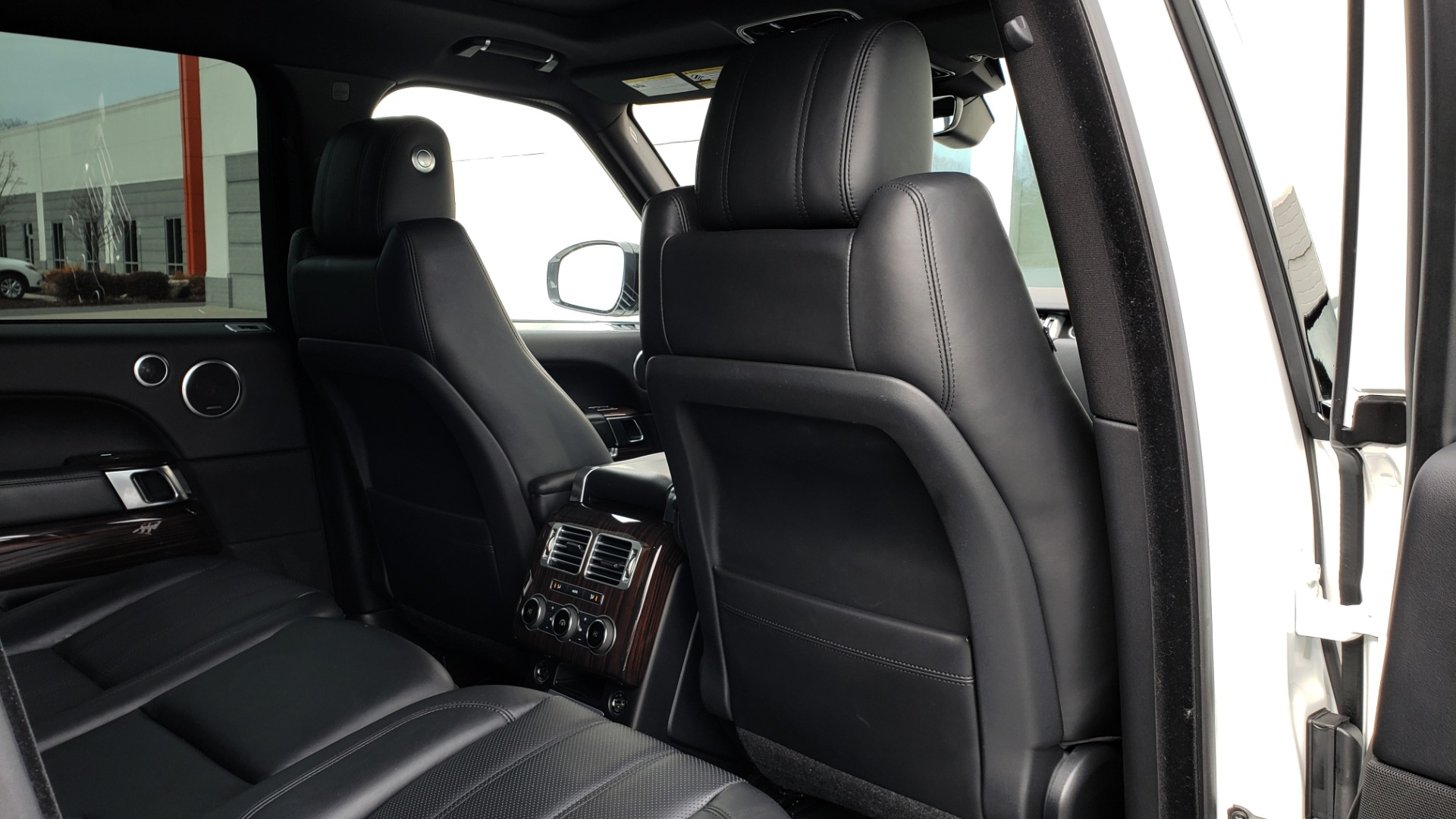 Used 2017 Land Rover RANGE ROVER HSE TD6 DIESEL / 4WD / NAV / MERIDIAN / PANO-ROOF / REARVIEW for sale Sold at Formula Imports in Charlotte NC 28227 81