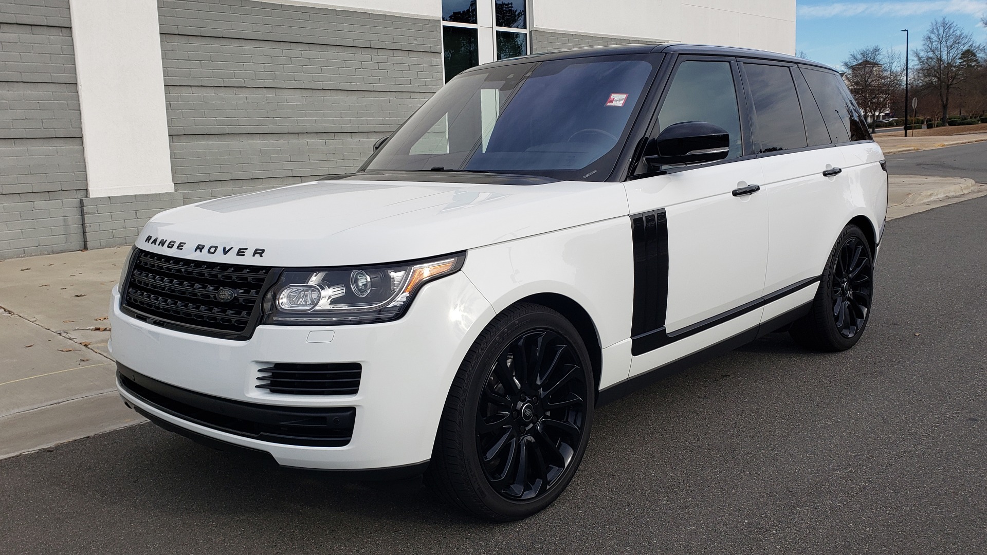 Used 2017 Land Rover RANGE ROVER HSE TD6 DIESEL / 4WD / NAV / MERIDIAN / PANO-ROOF / REARVIEW for sale Sold at Formula Imports in Charlotte NC 28227 1