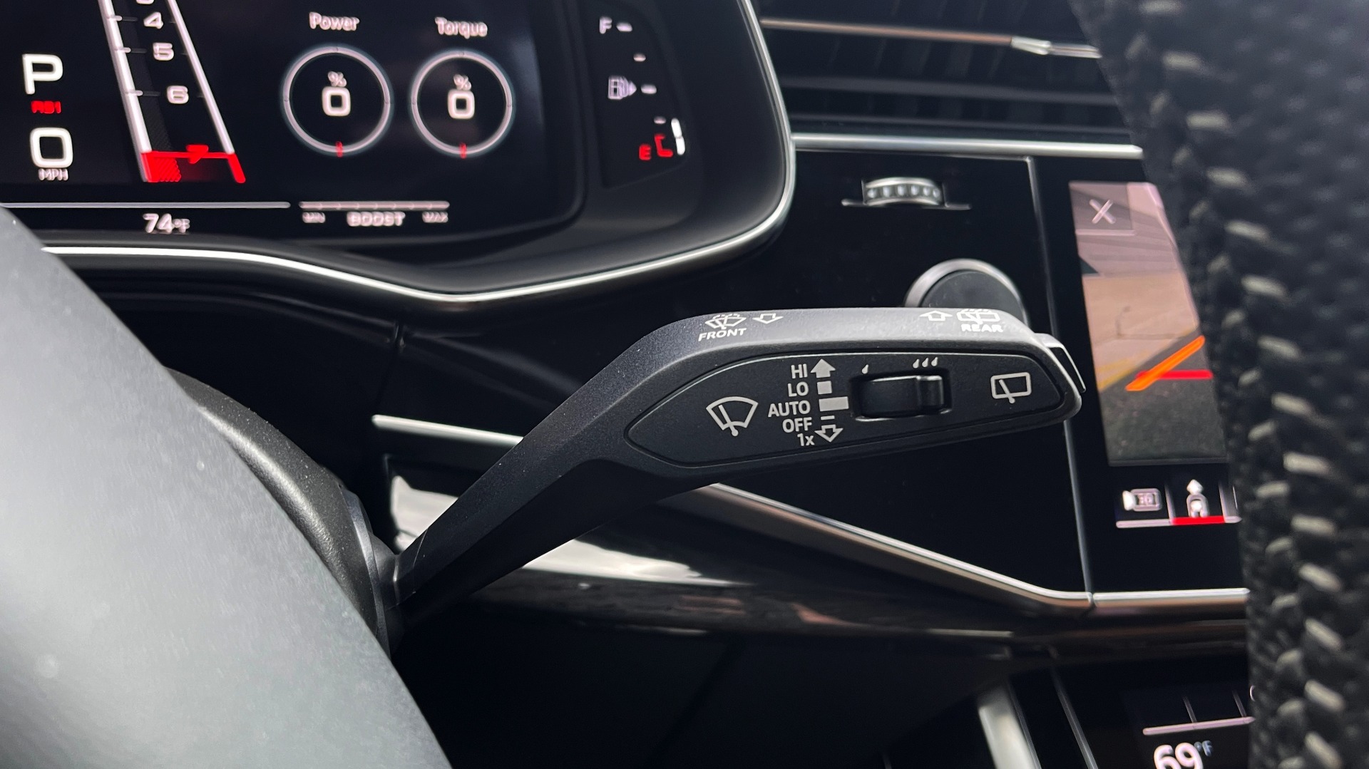 Used 2021 Audi RS Q8 4.0 TFSI 591HP / CARBON OPTIC / BLACK OPTIC / / B&O SND / REARVIEW for sale Sold at Formula Imports in Charlotte NC 28227 36