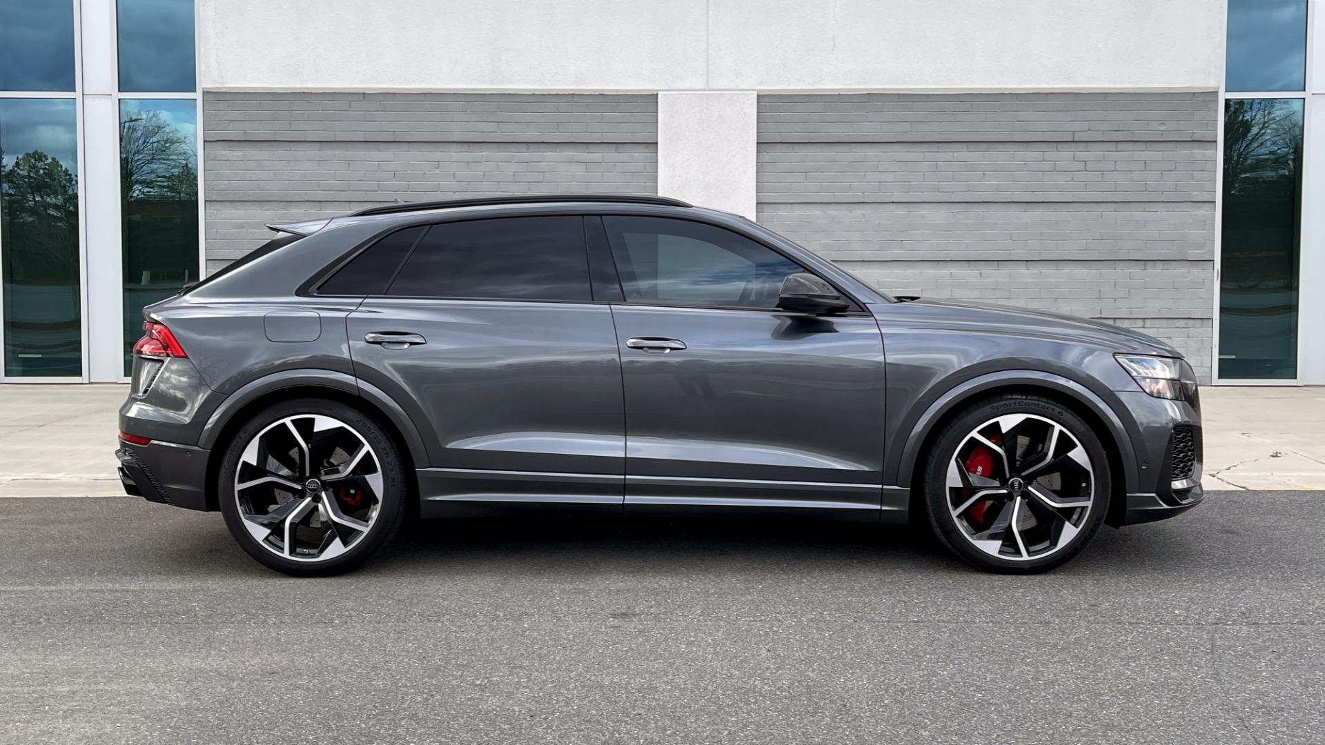 Used 2021 Audi RS Q8 4.0 TFSI 591HP / CARBON OPTIC / BLACK OPTIC / / B&O SND / REARVIEW for sale Sold at Formula Imports in Charlotte NC 28227 6