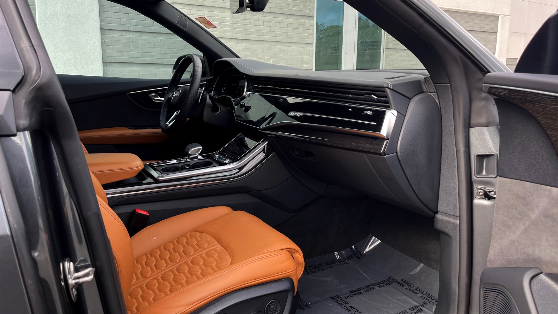 Used 2021 Audi RS Q8 4.0 TFSI 591HP / CARBON OPTIC / BLACK OPTIC / / B&O SND / REARVIEW for sale Sold at Formula Imports in Charlotte NC 28227 62