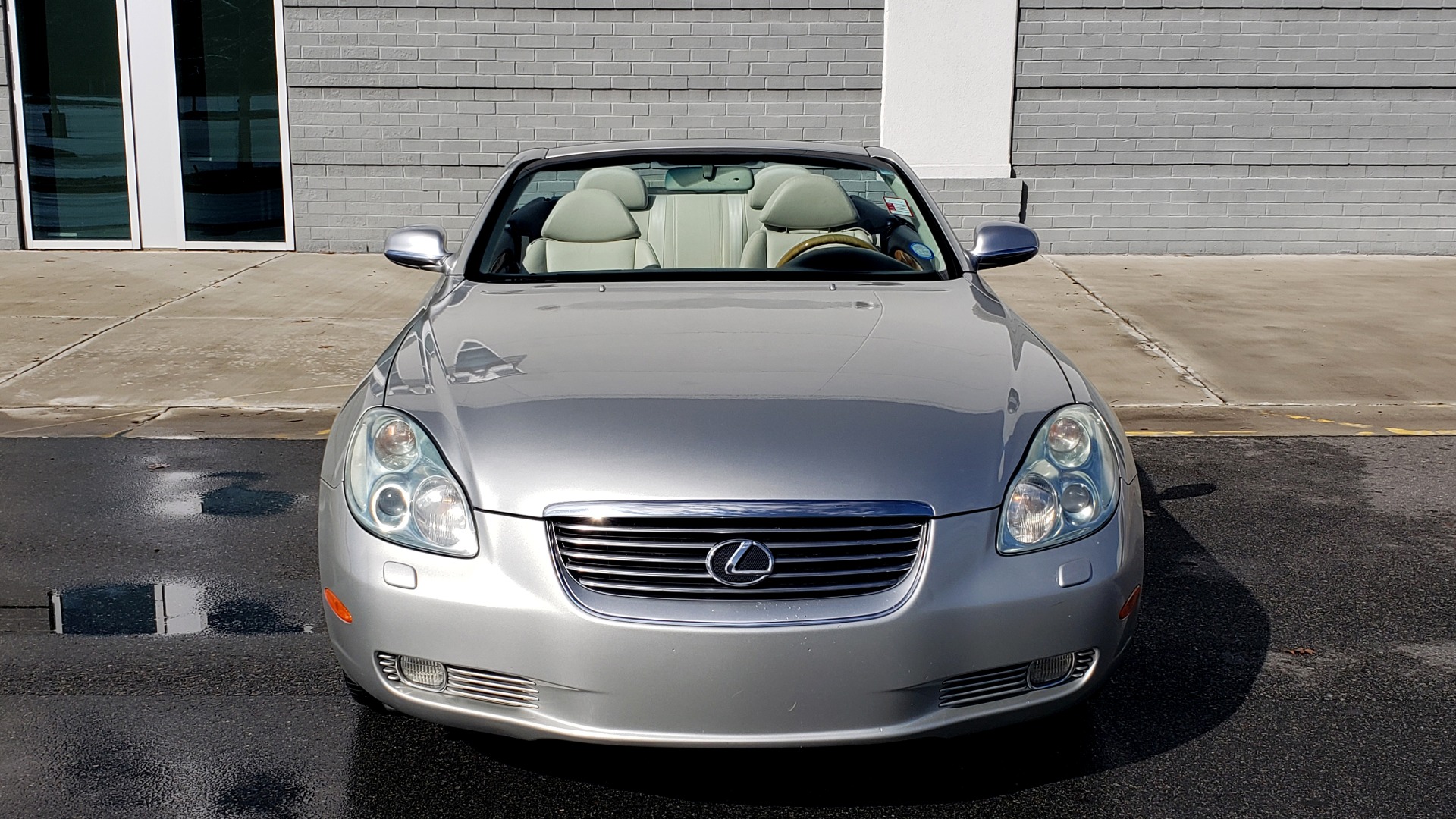 Used 2004 Lexus SC 430 CONVERTIBLE / 4.3L V8 / 5-SPD AUTO / MARK LEVINSON / 18IN WHEELS for sale Sold at Formula Imports in Charlotte NC 28227 27