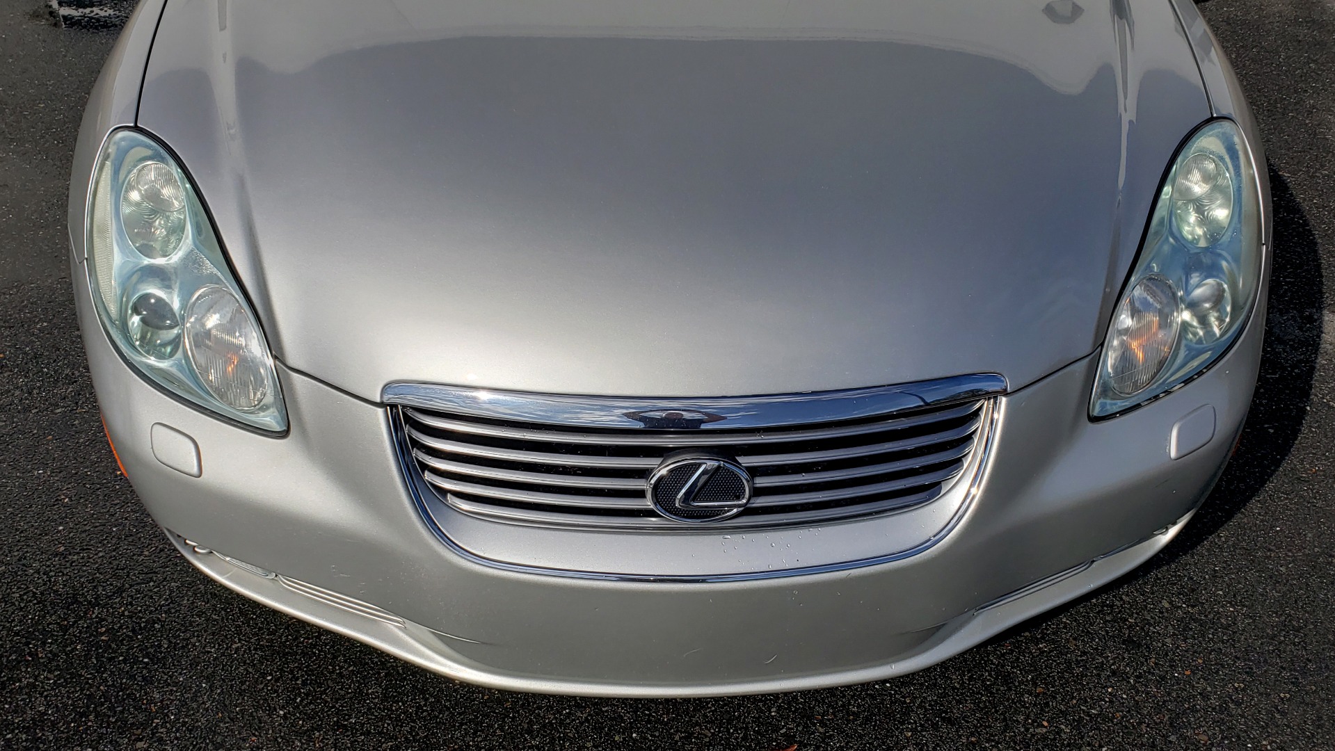 Used 2004 Lexus SC 430 CONVERTIBLE / 4.3L V8 / 5-SPD AUTO / MARK LEVINSON / 18IN WHEELS for sale Sold at Formula Imports in Charlotte NC 28227 30