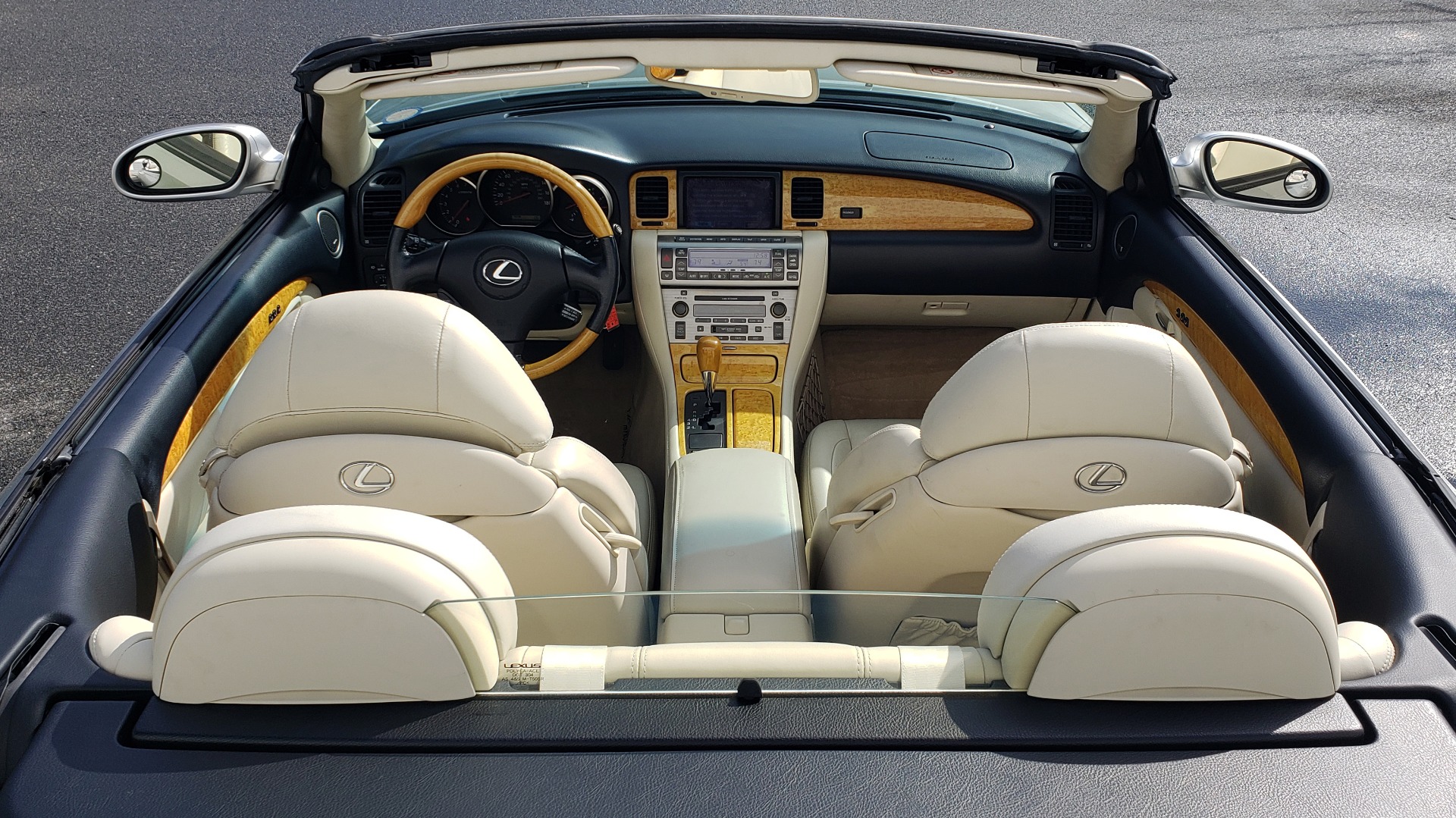 Used 2004 Lexus SC 430 CONVERTIBLE / 4.3L V8 / 5-SPD AUTO / MARK LEVINSON / 18IN WHEELS for sale Sold at Formula Imports in Charlotte NC 28227 34