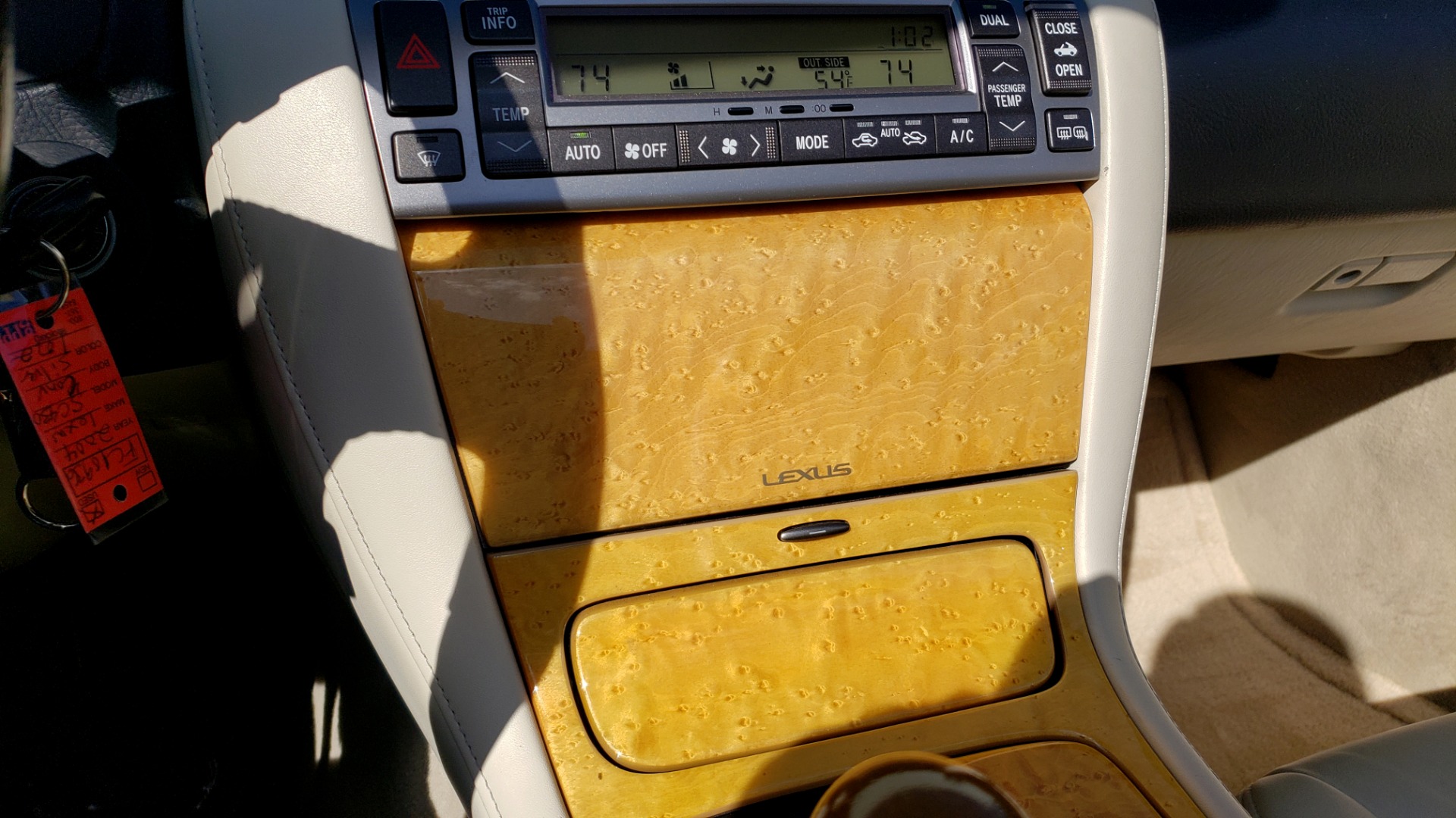 Used 2004 Lexus SC 430 CONVERTIBLE / 4.3L V8 / 5-SPD AUTO / MARK LEVINSON / 18IN WHEELS for sale Sold at Formula Imports in Charlotte NC 28227 55