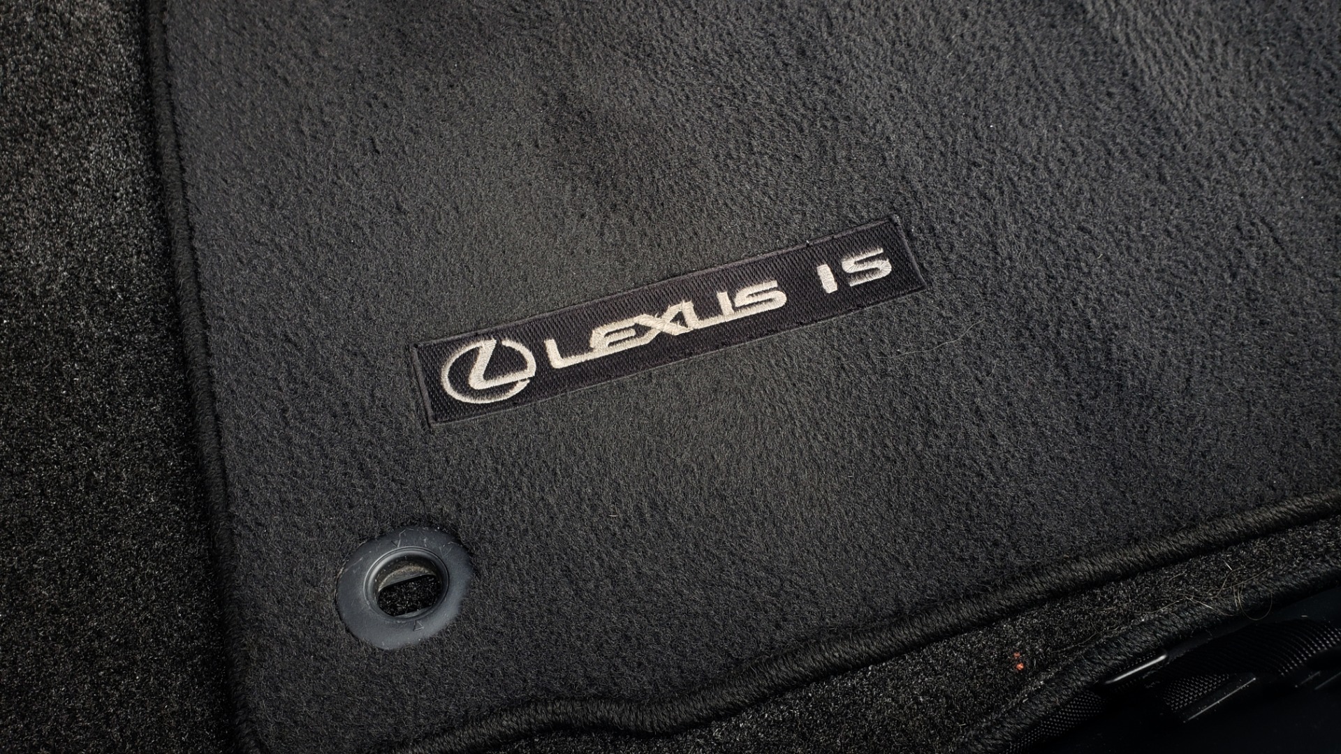 Used 2015 Lexus IS 250 F-SPORT / BLIND SPOT MON / SUNROOF / REARVIEW for sale Sold at Formula Imports in Charlotte NC 28227 14