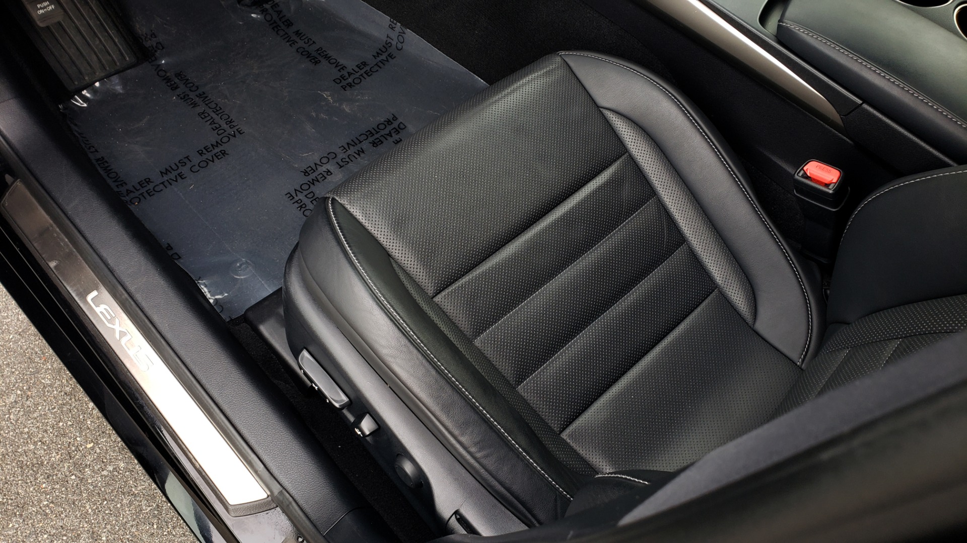 Used 2015 Lexus IS 250 F-SPORT / BLIND SPOT MON / SUNROOF / REARVIEW for sale Sold at Formula Imports in Charlotte NC 28227 30