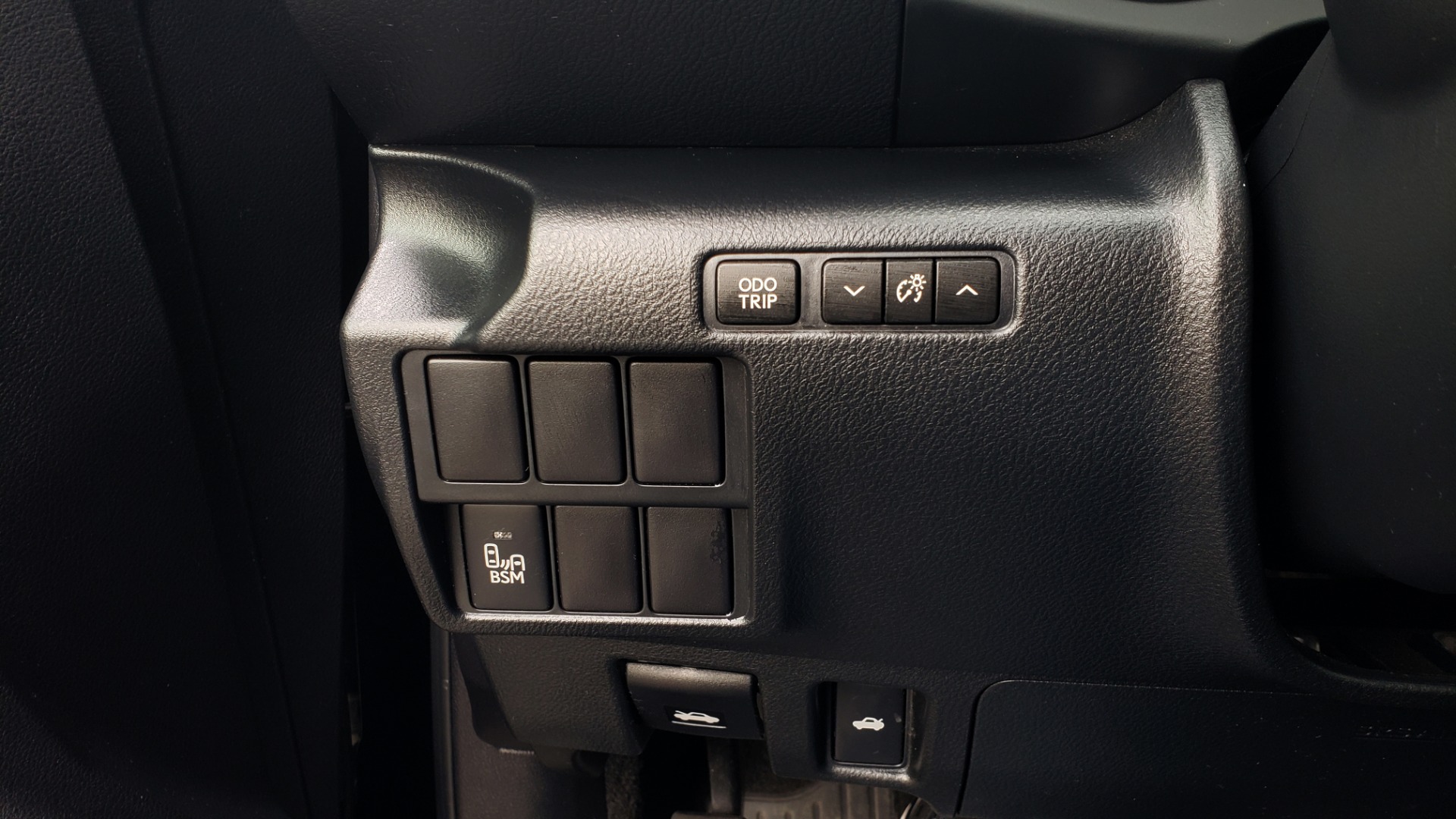 Used 2015 Lexus IS 250 F-SPORT / BLIND SPOT MON / SUNROOF / REARVIEW for sale Sold at Formula Imports in Charlotte NC 28227 36
