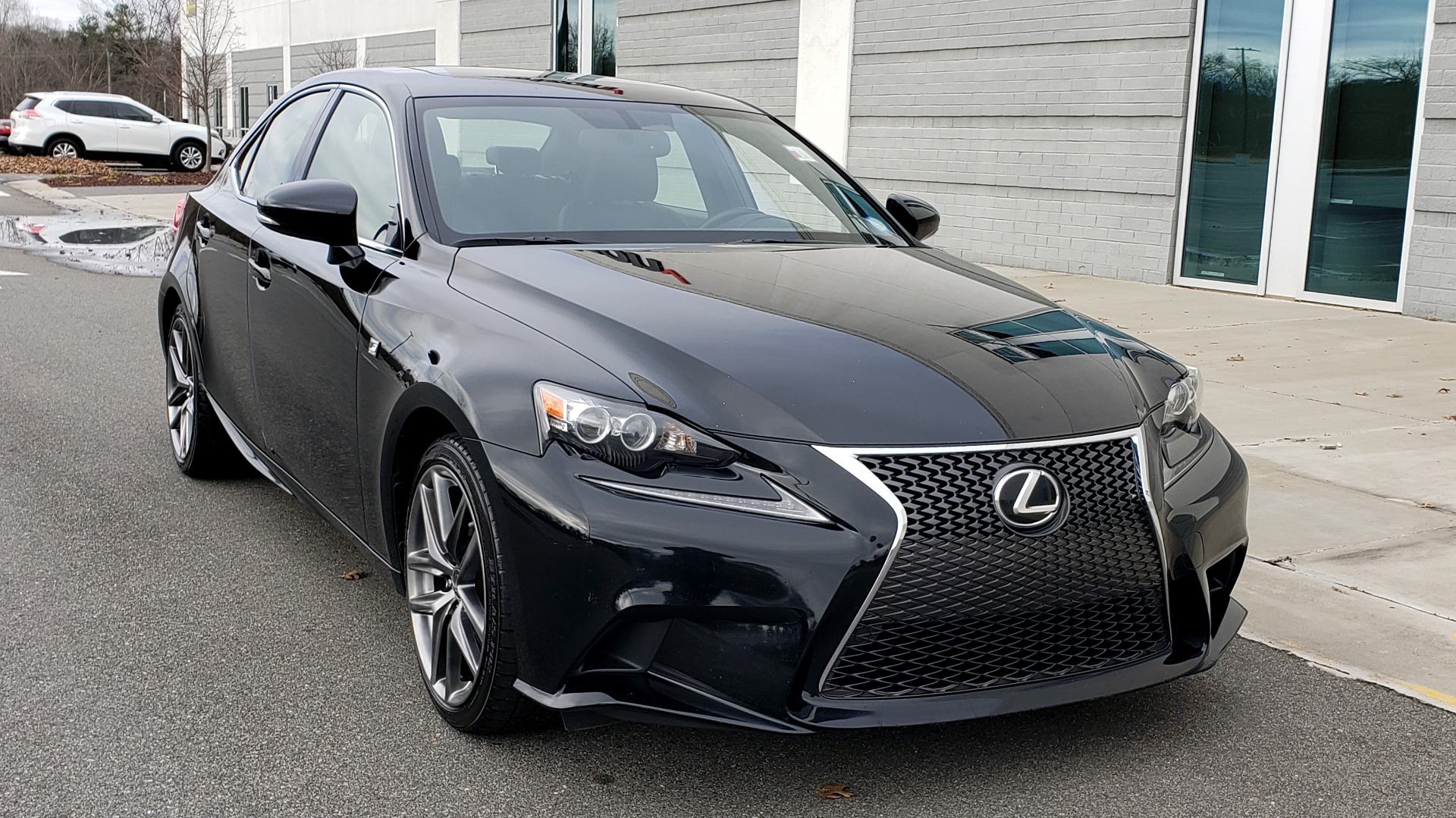 Used 2015 Lexus IS 250 F-SPORT / BLIND SPOT MON / SUNROOF / REARVIEW for sale Sold at Formula Imports in Charlotte NC 28227 4