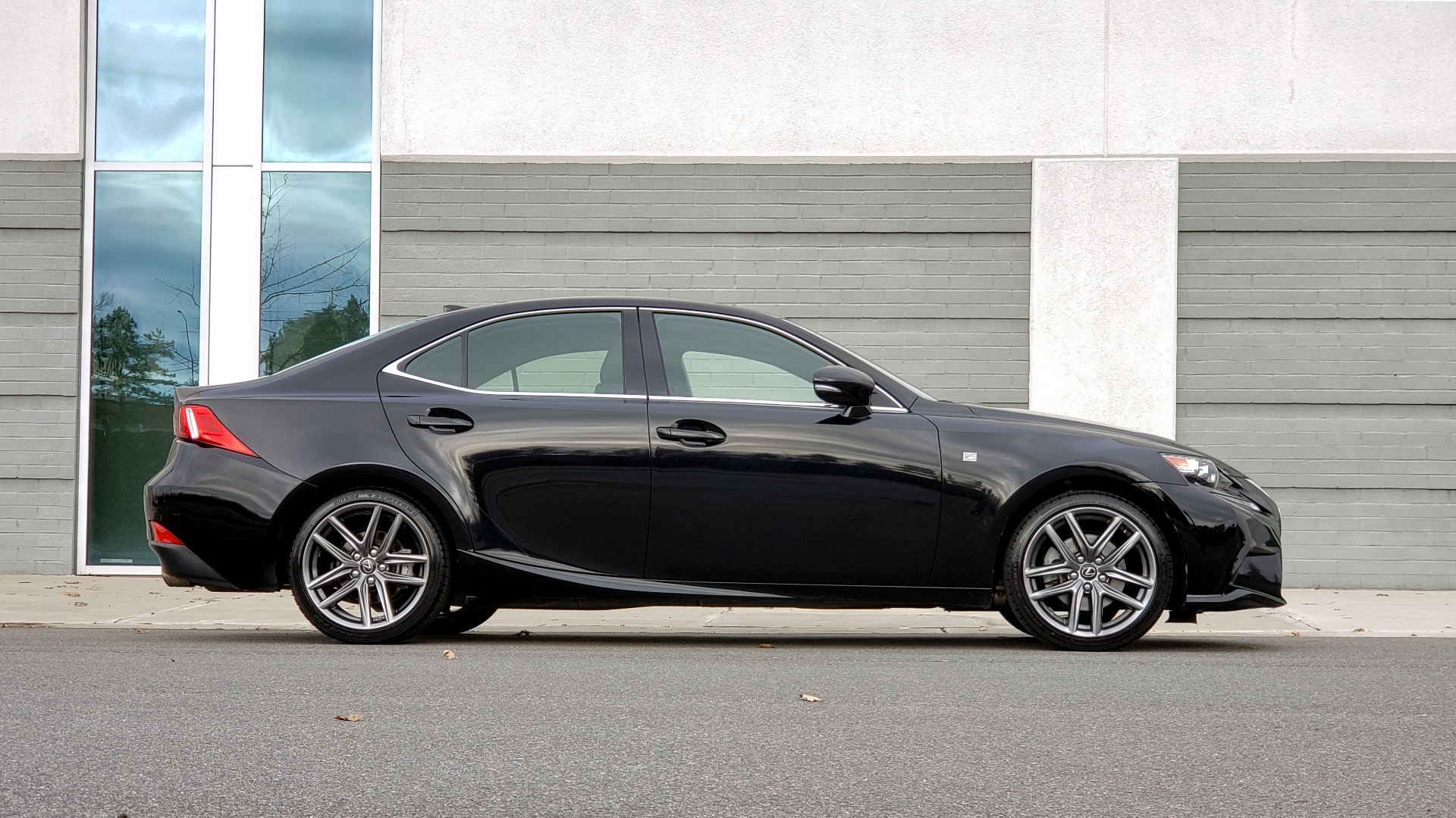 Used 2015 Lexus IS 250 F-SPORT / BLIND SPOT MON / SUNROOF / REARVIEW for sale Sold at Formula Imports in Charlotte NC 28227 5