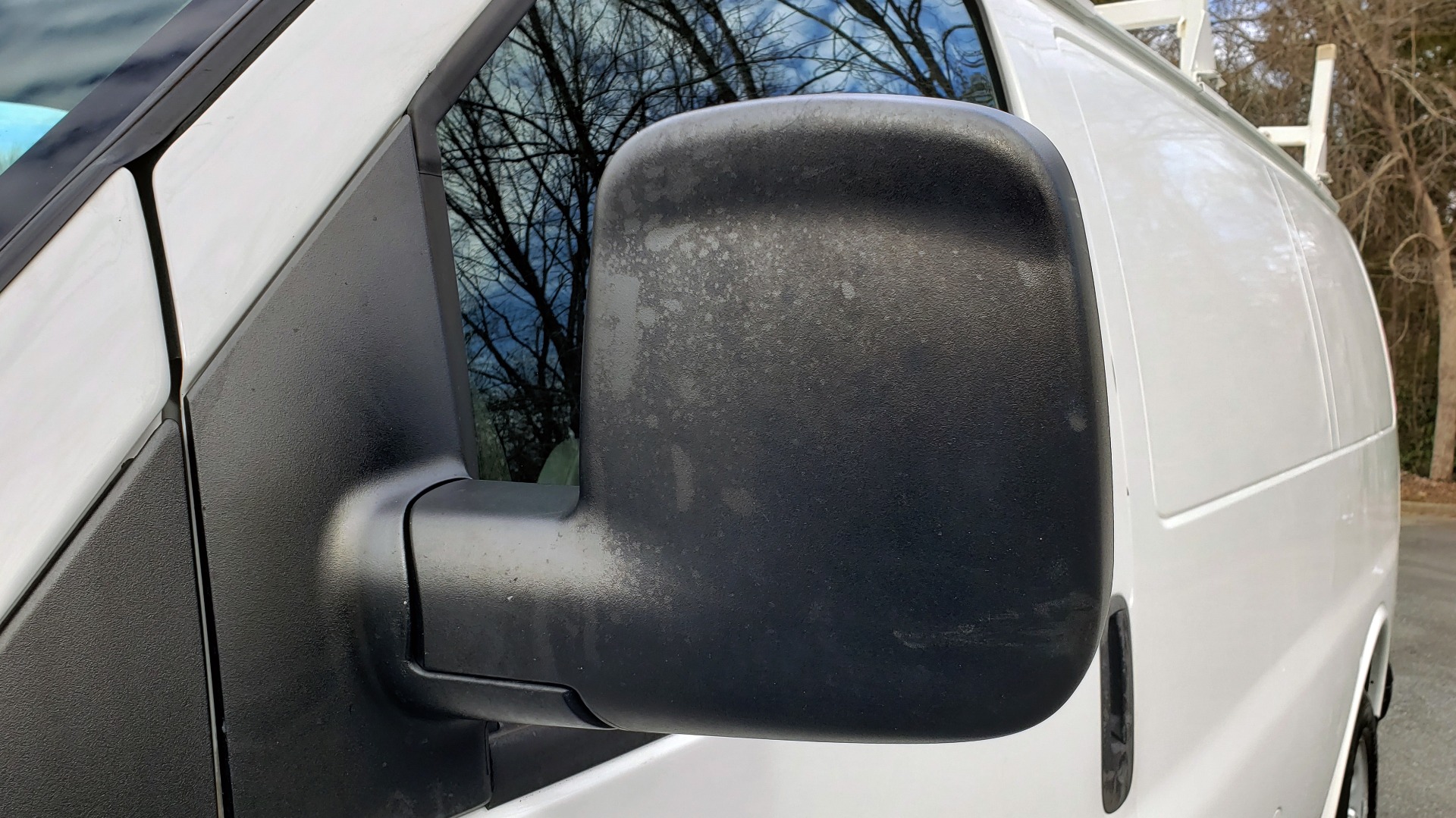 Used 2012 Chevrolet EXPRESS CARGO VAN 1500 / 135 WB / 4.3L V6 / 4-SPD AUTO / ROOF RACK for sale Sold at Formula Imports in Charlotte NC 28227 15